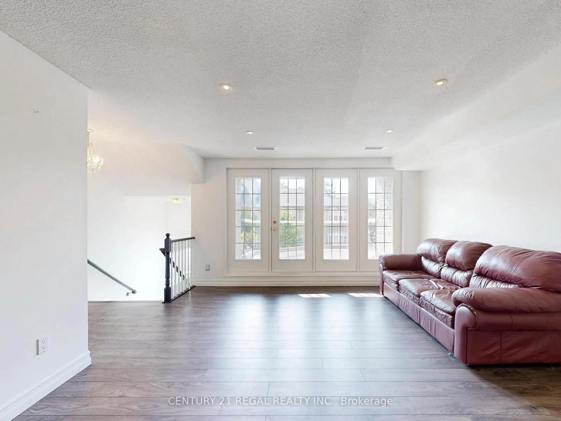 1995 Royal Road, #202