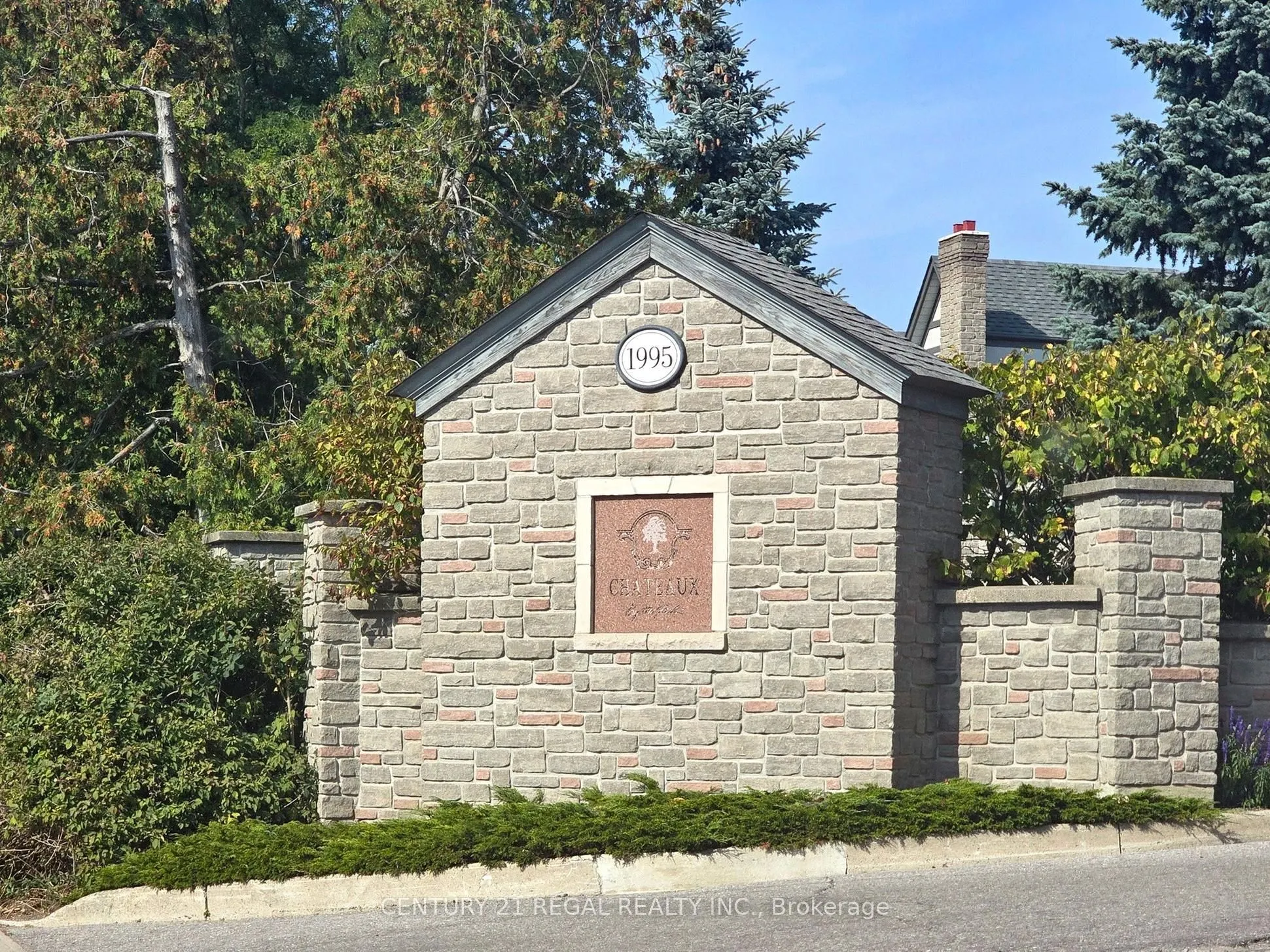 1995 Royal Road, #202