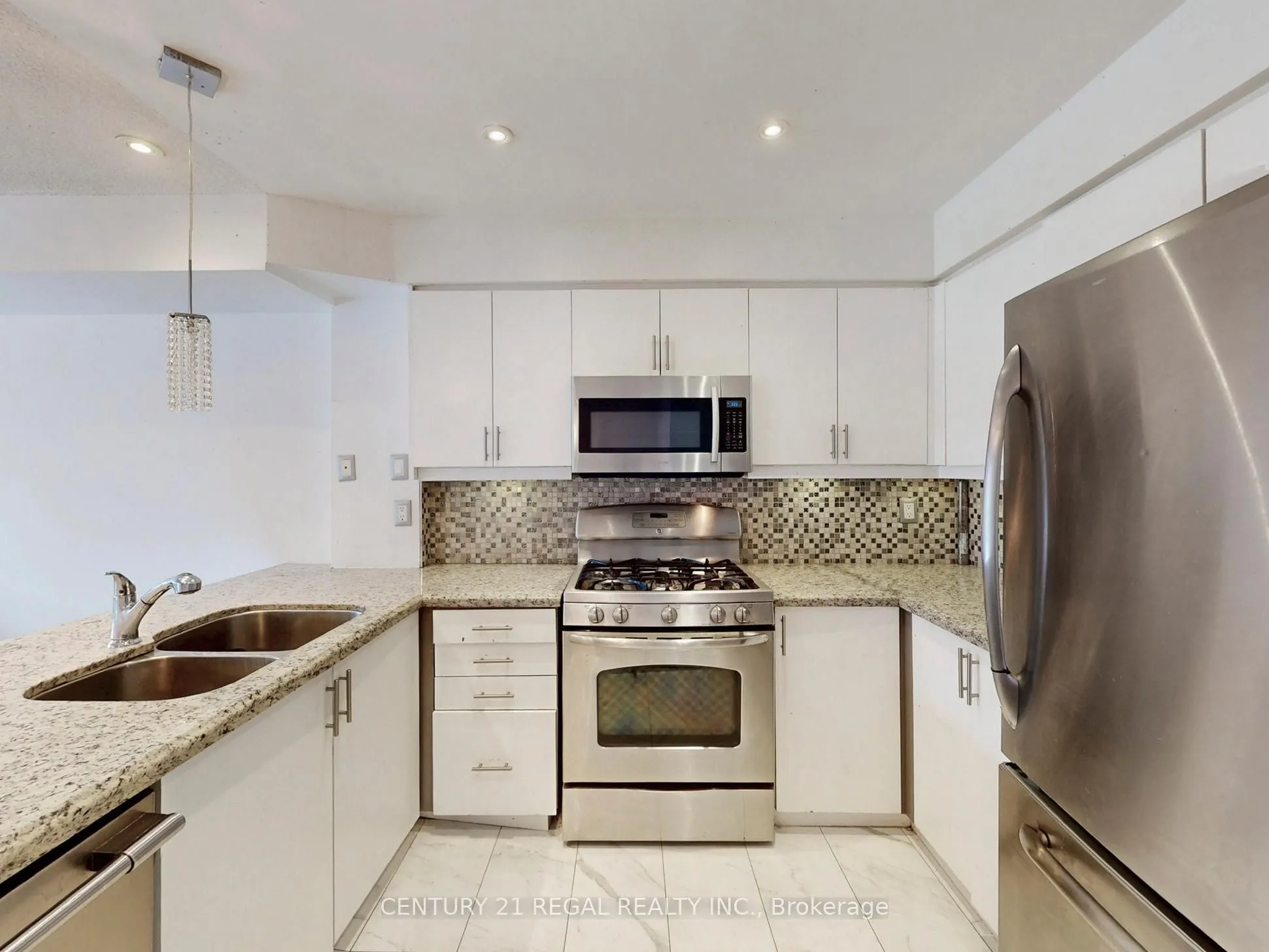 1995 Royal Road, #202