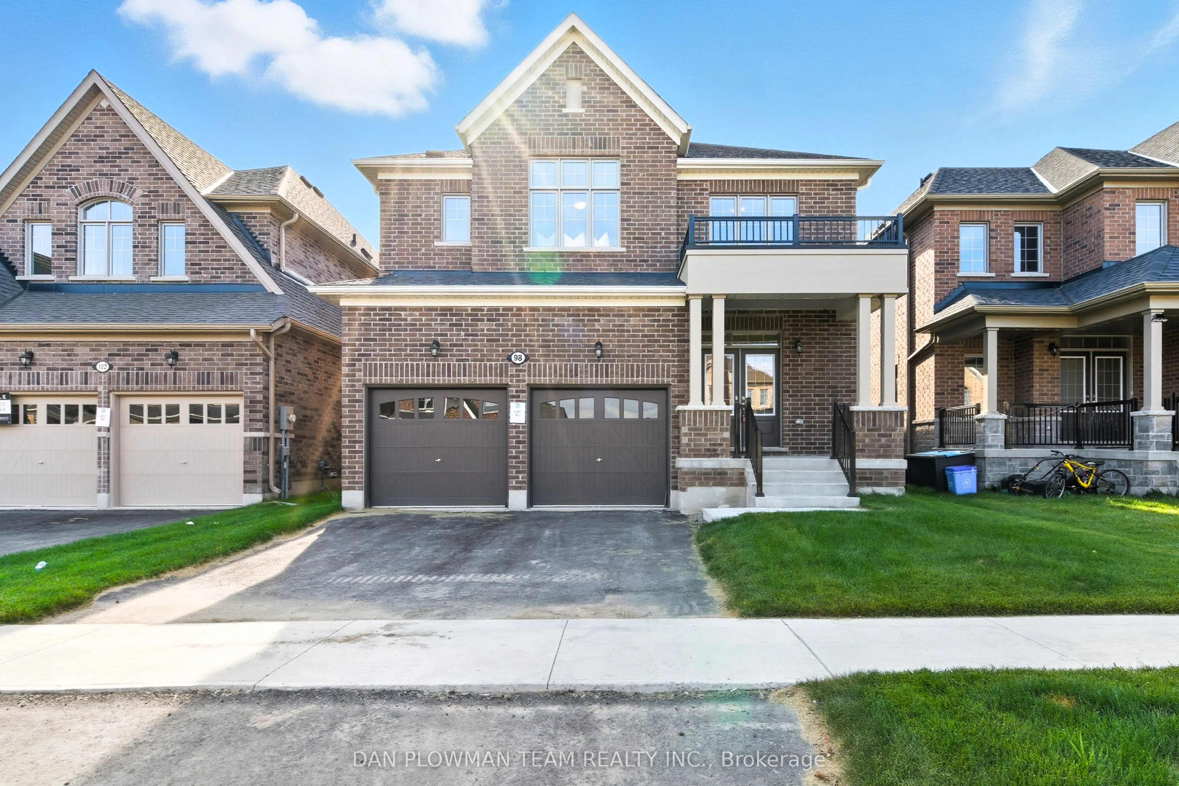 98 North Garden Boulevard