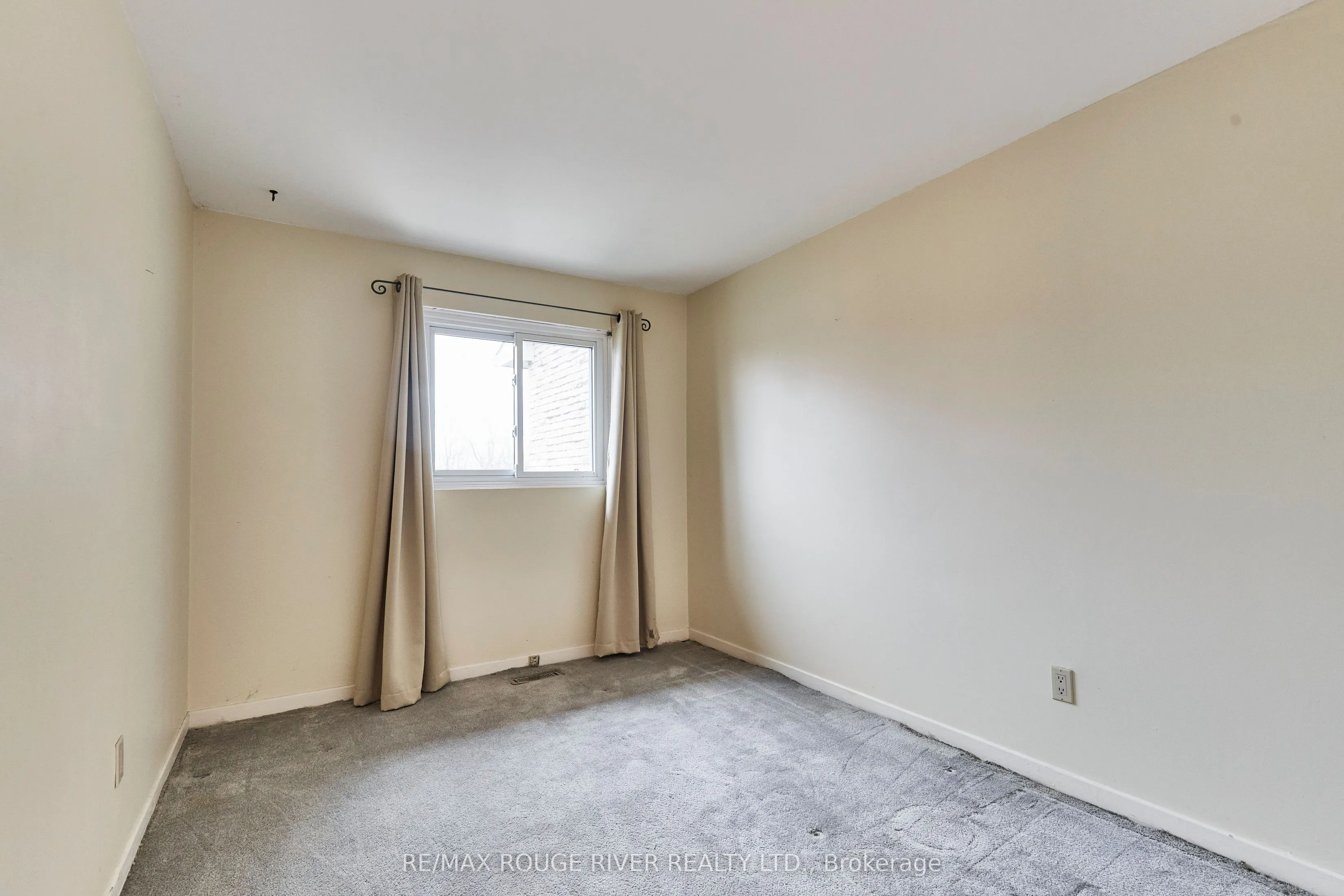 37 Clover Ridge Drive W, #45