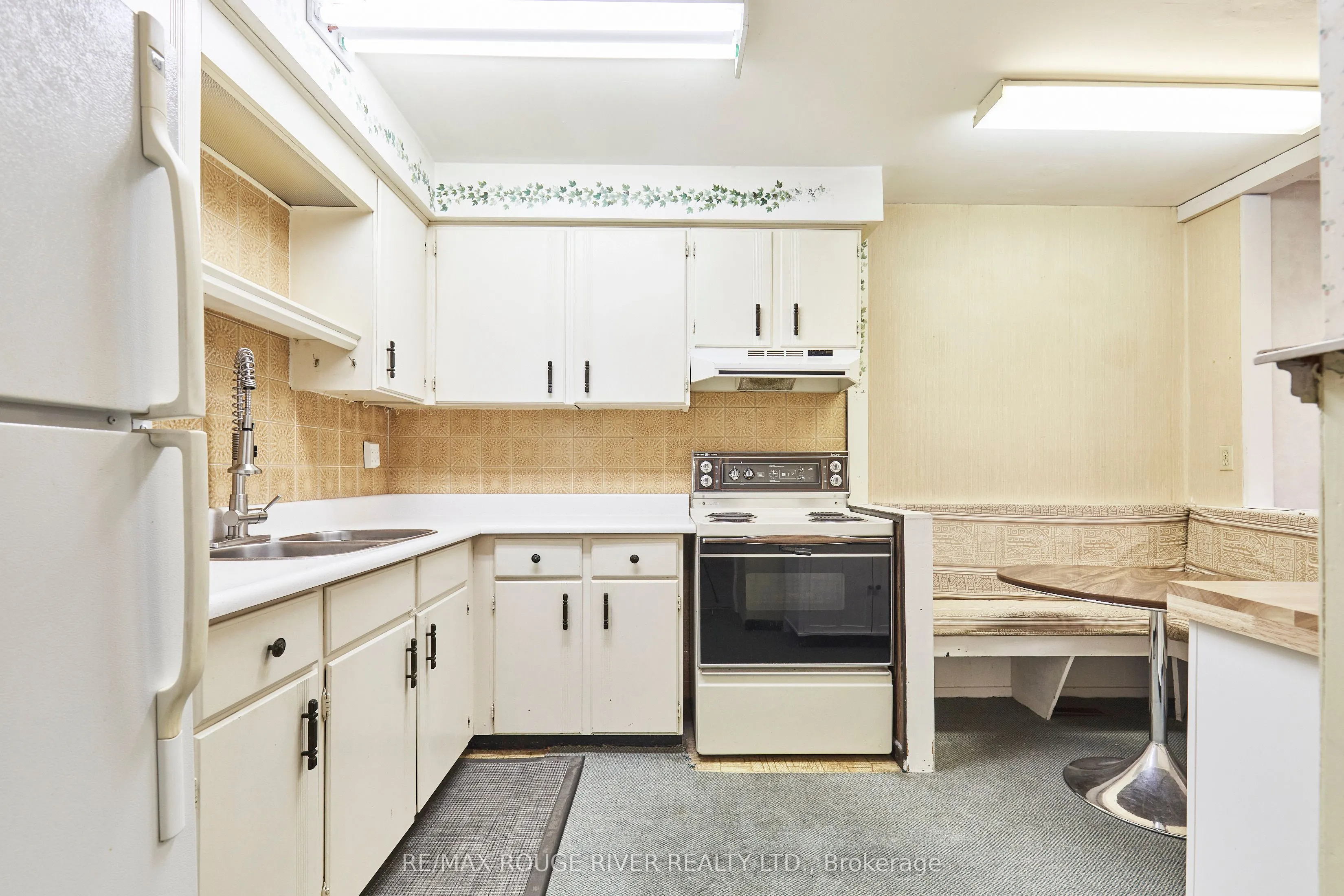 37 Clover Ridge Drive W, #45