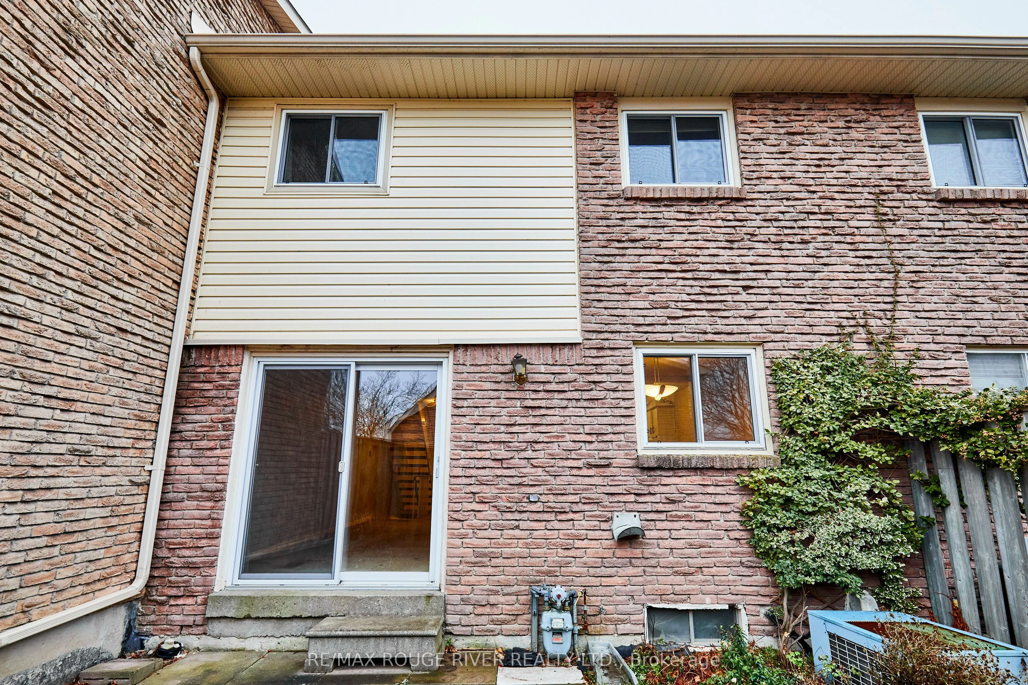 37 Clover Ridge Drive W, #45
