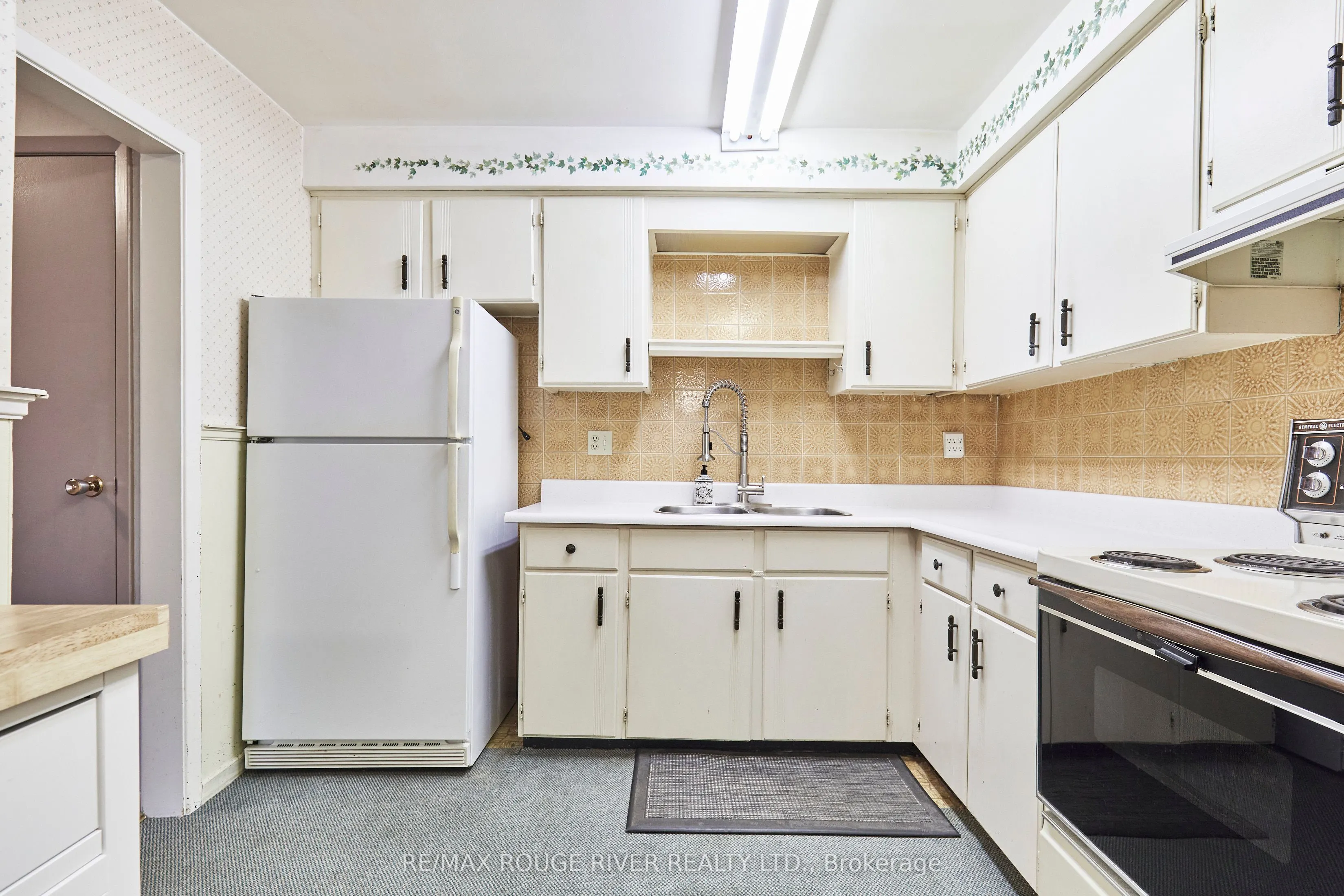 37 Clover Ridge Drive W, #45