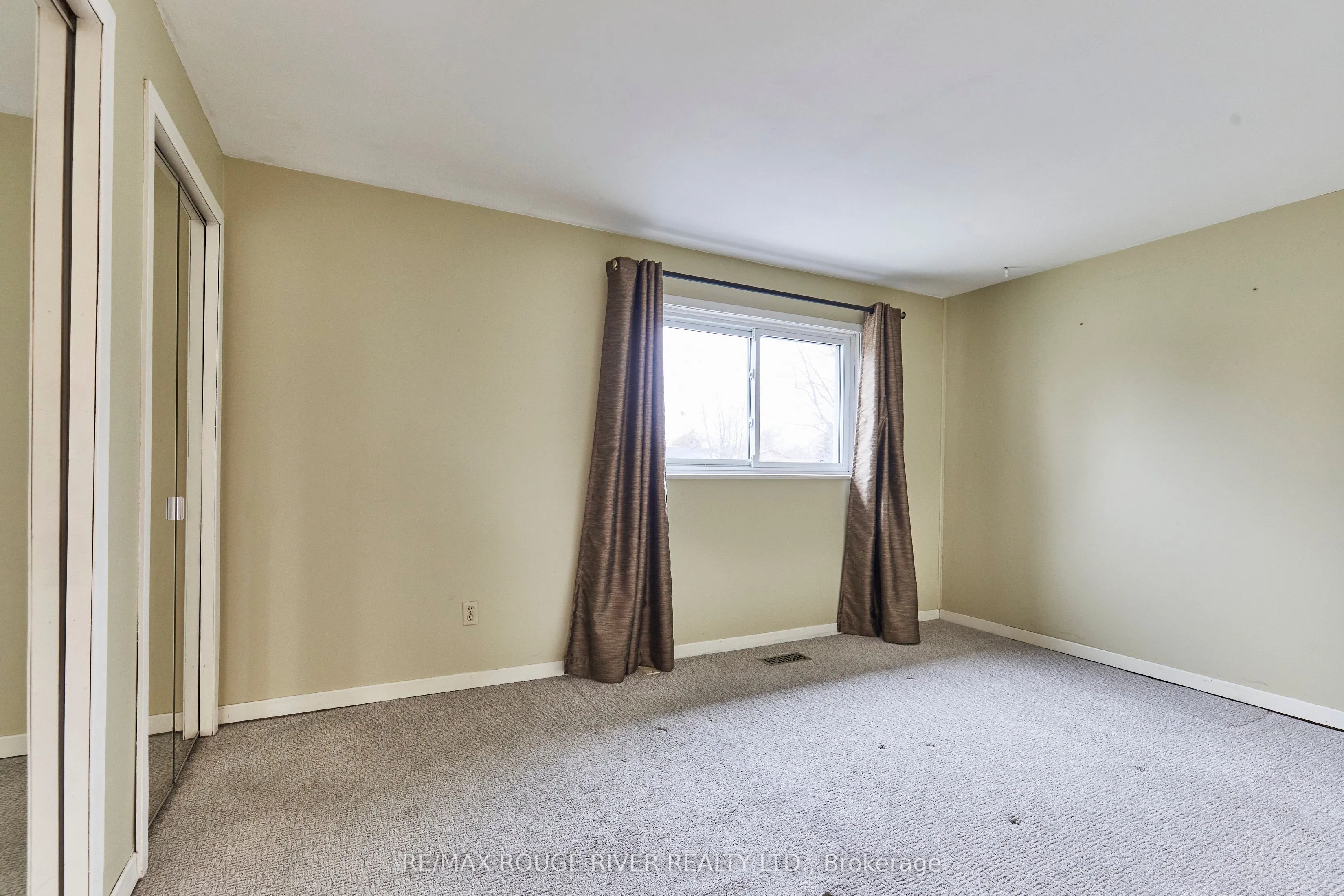 37 Clover Ridge Drive W, #45