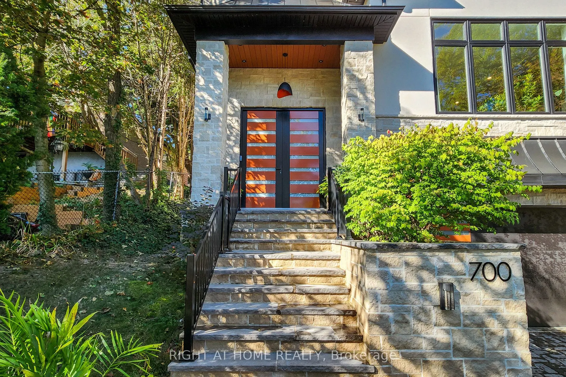 700 Hillcrest Road