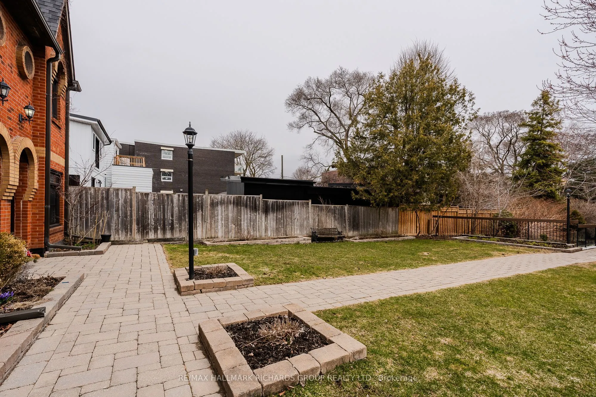 10 Buller Avenue, #TH11