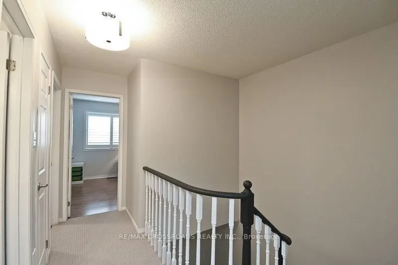 25 Fry Crescent