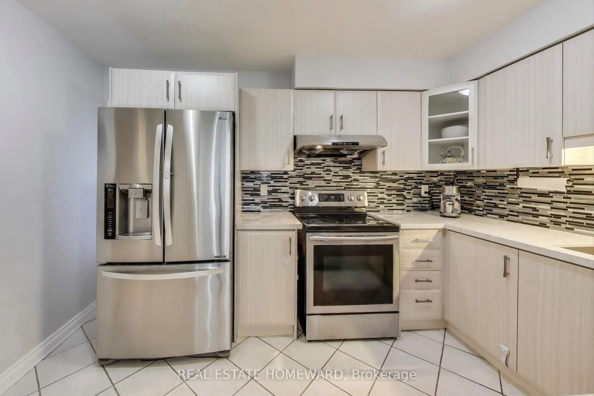 25 Whitecap Boulevard, #9