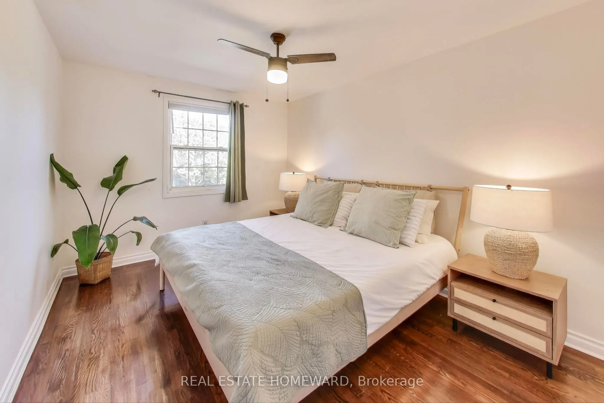 25 Whitecap Boulevard, #9
