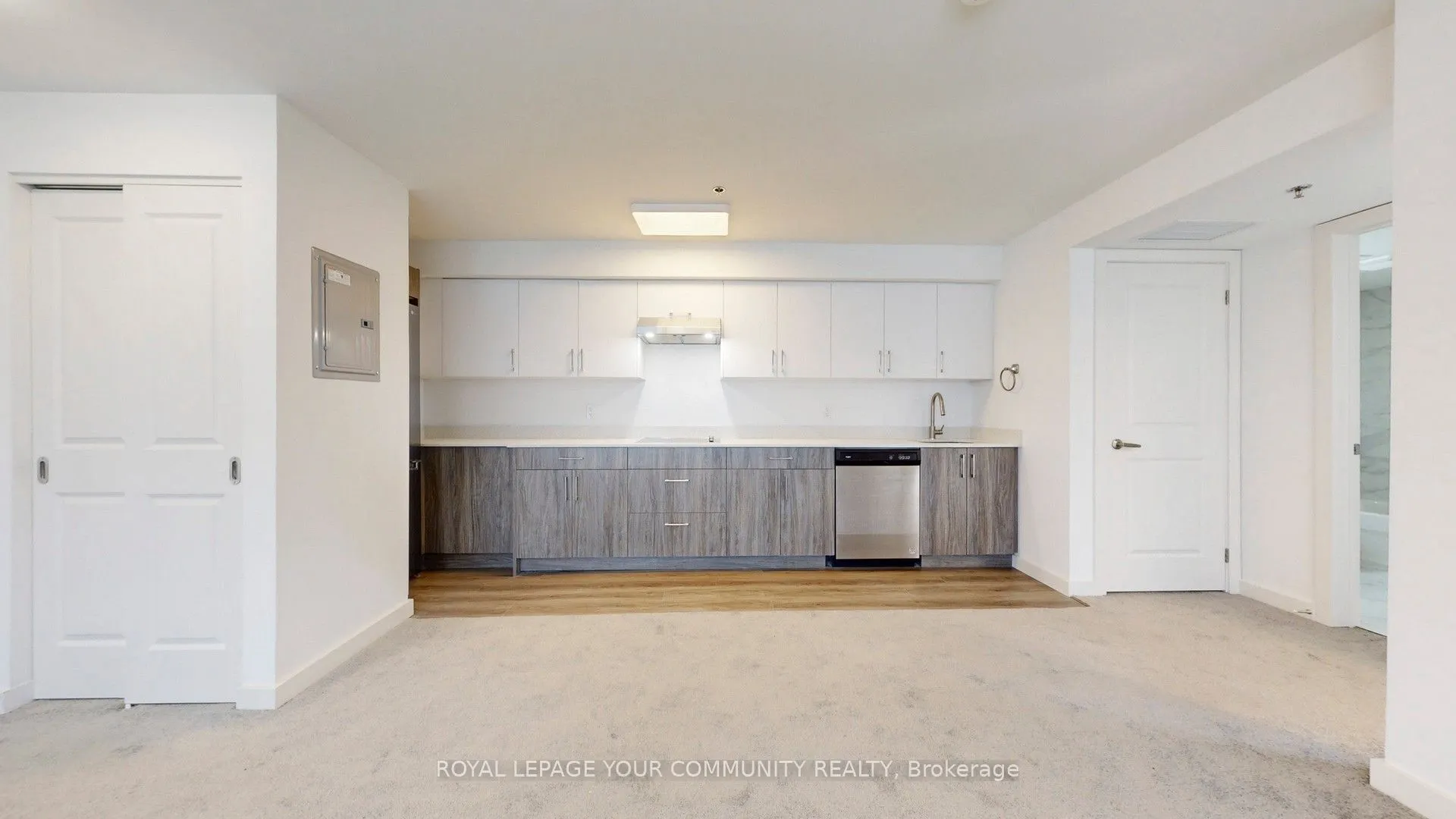 45 Connaught Avenue, #301