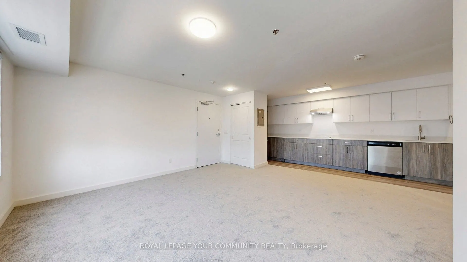 45 Connaught Avenue, #301
