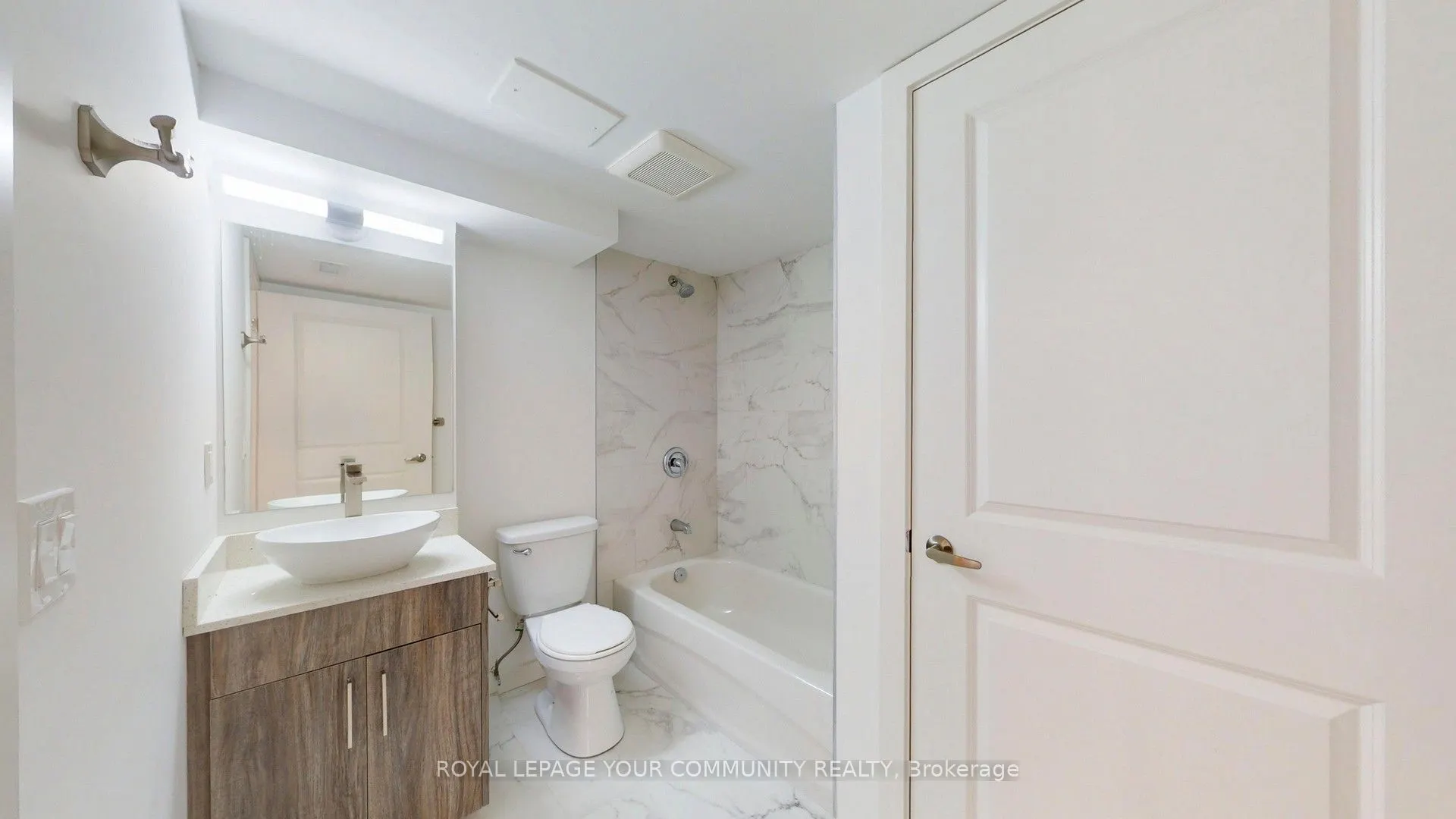 45 Connaught Avenue, #301