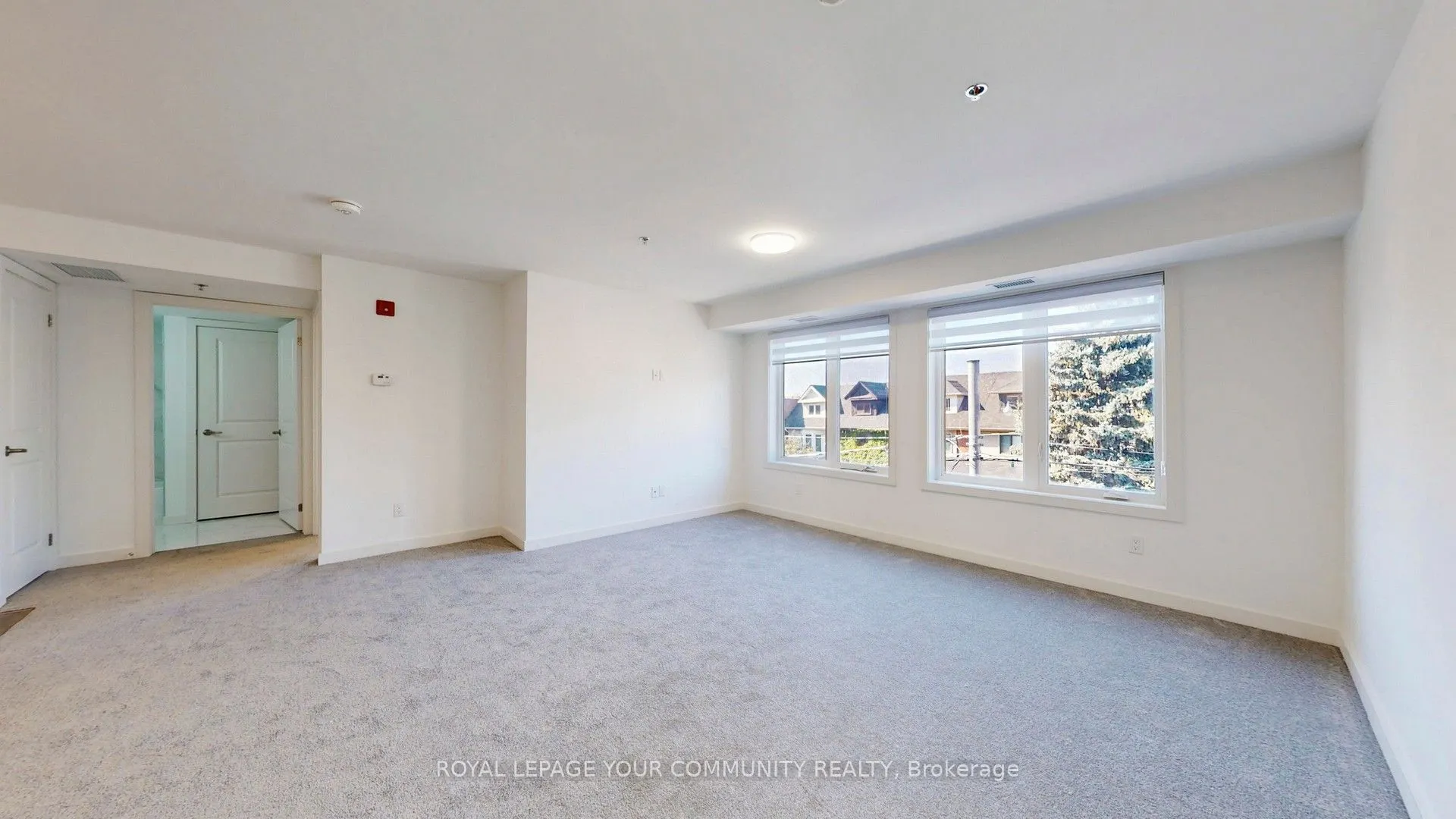 45 Connaught Avenue, #301