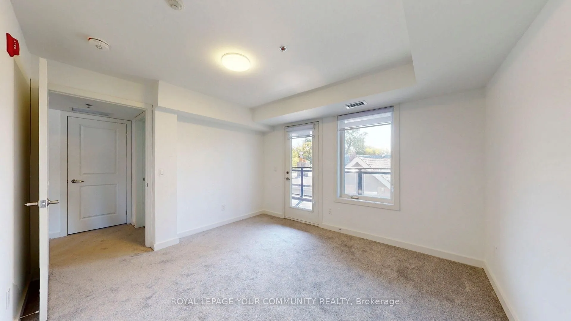 45 Connaught Avenue, #301