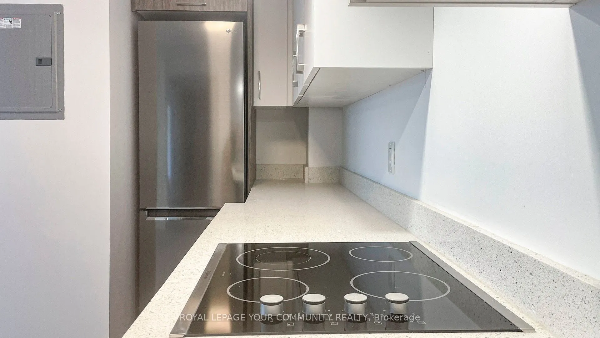 45 Connaught Avenue, #301