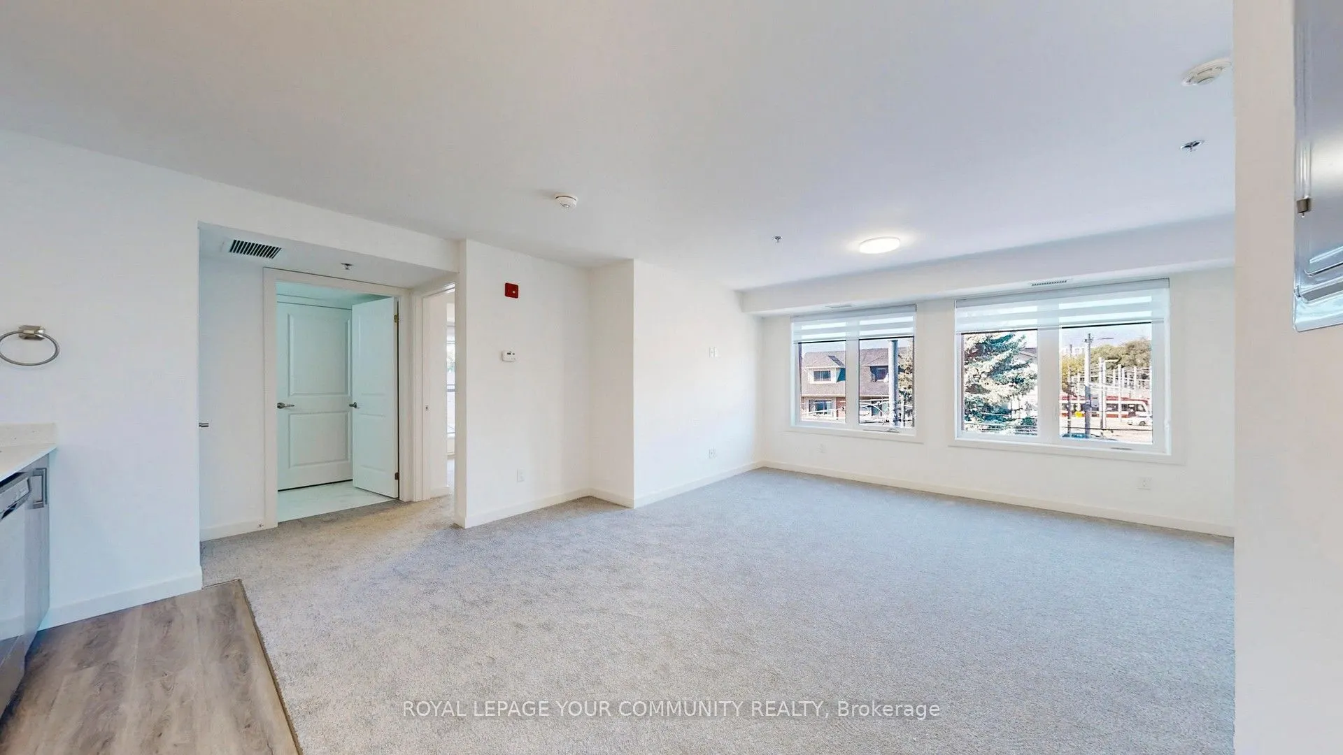 45 Connaught Avenue, #301