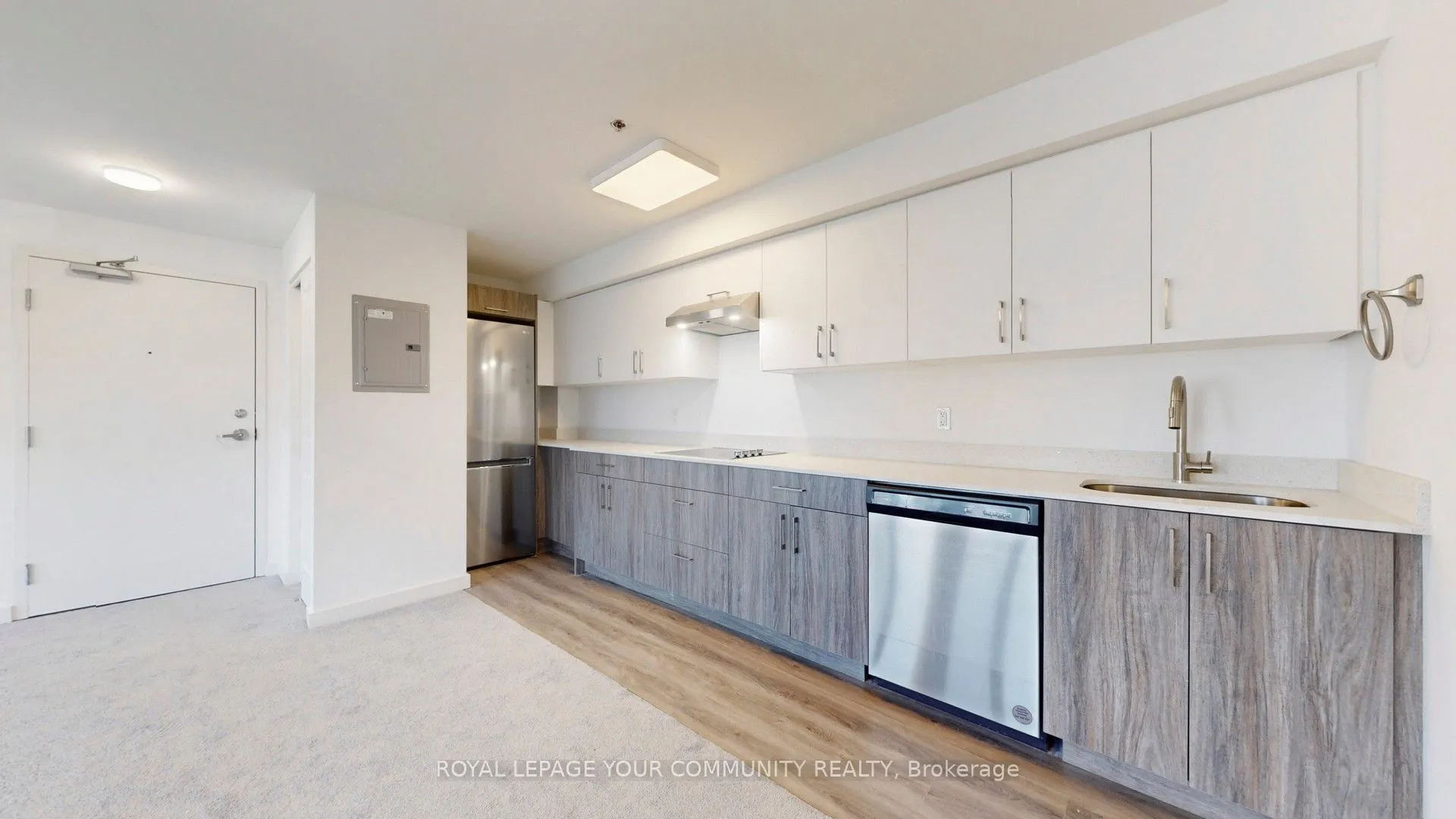 45 Connaught Avenue, #301
