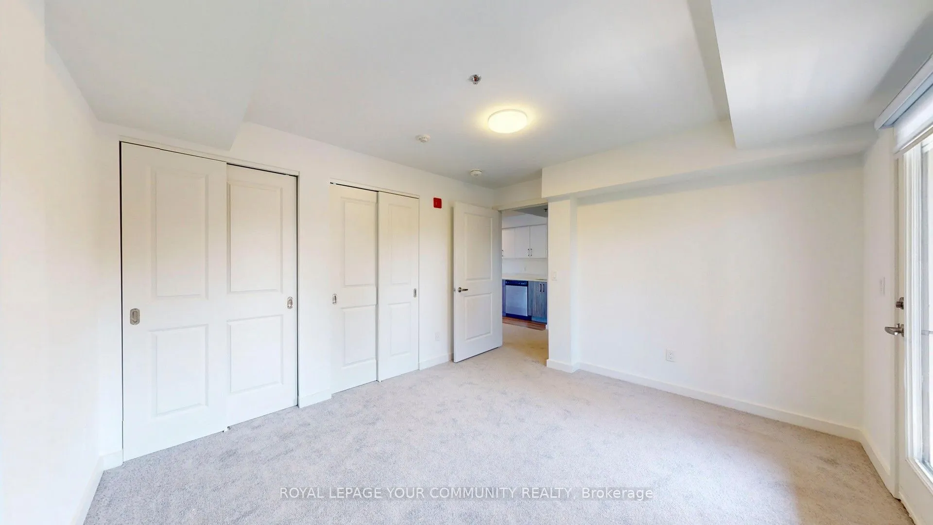 45 Connaught Avenue, #301