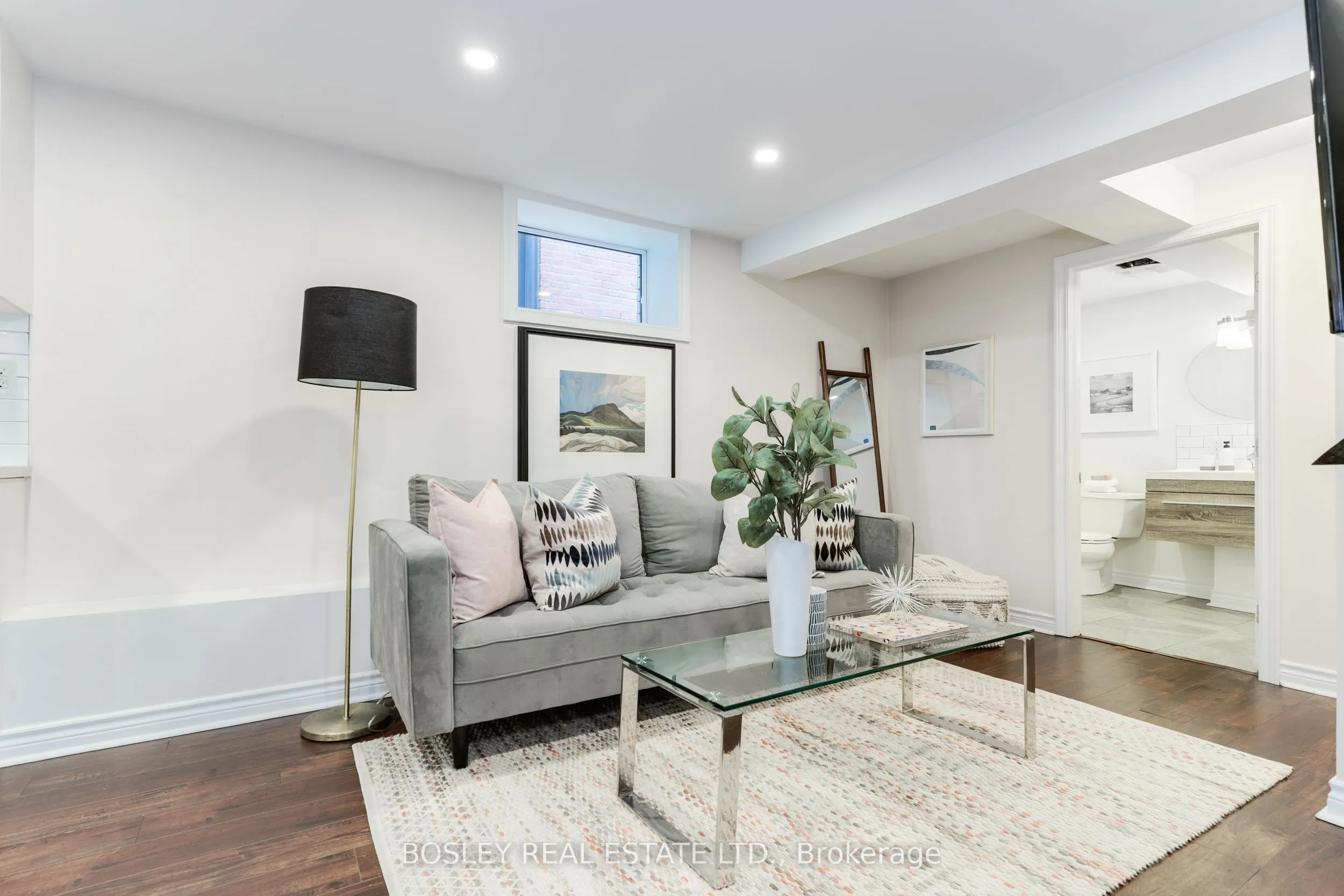 43 Eastwood Road