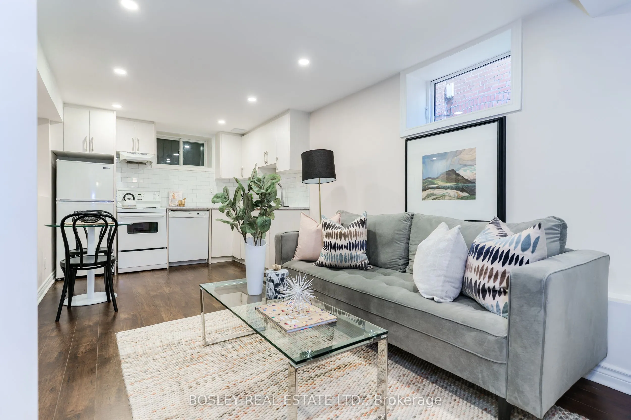 43 Eastwood Road