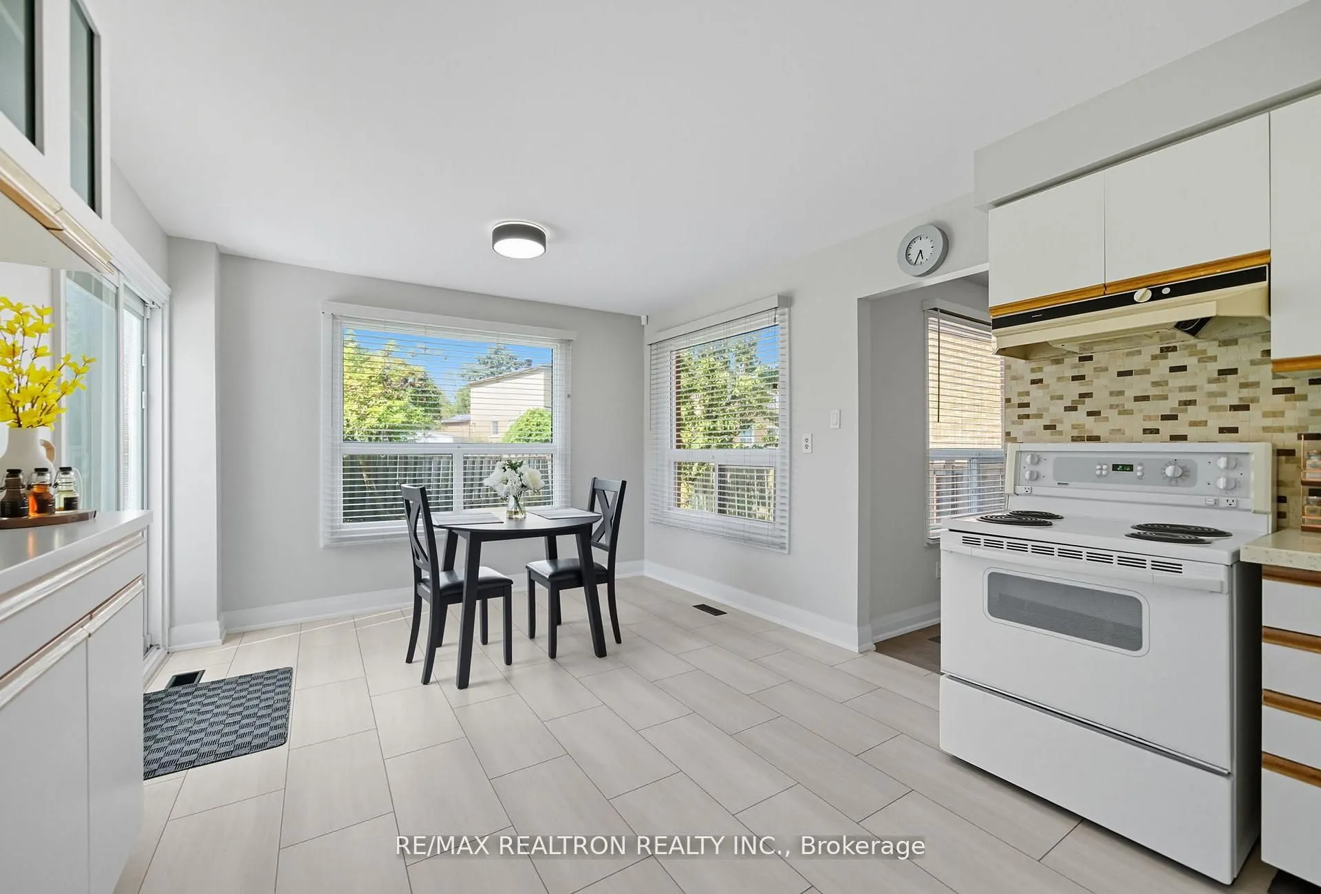 83 Fieldside Drive