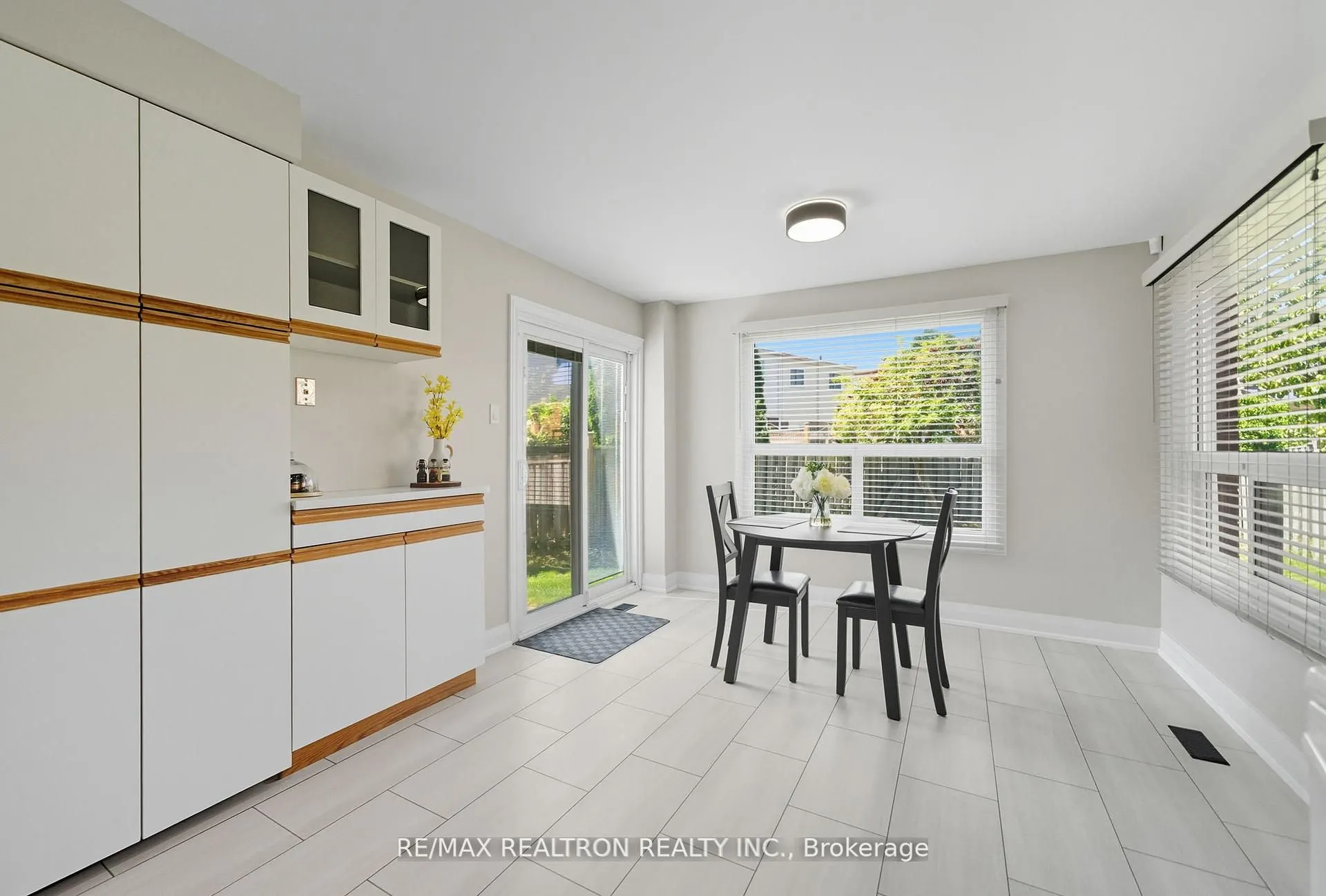 83 Fieldside Drive