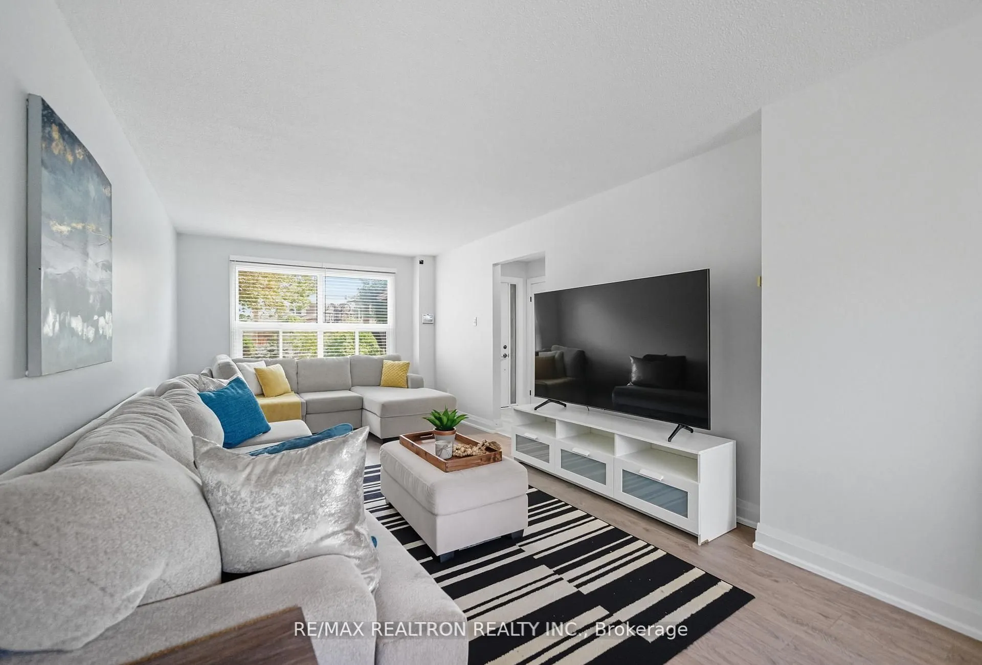 83 Fieldside Drive