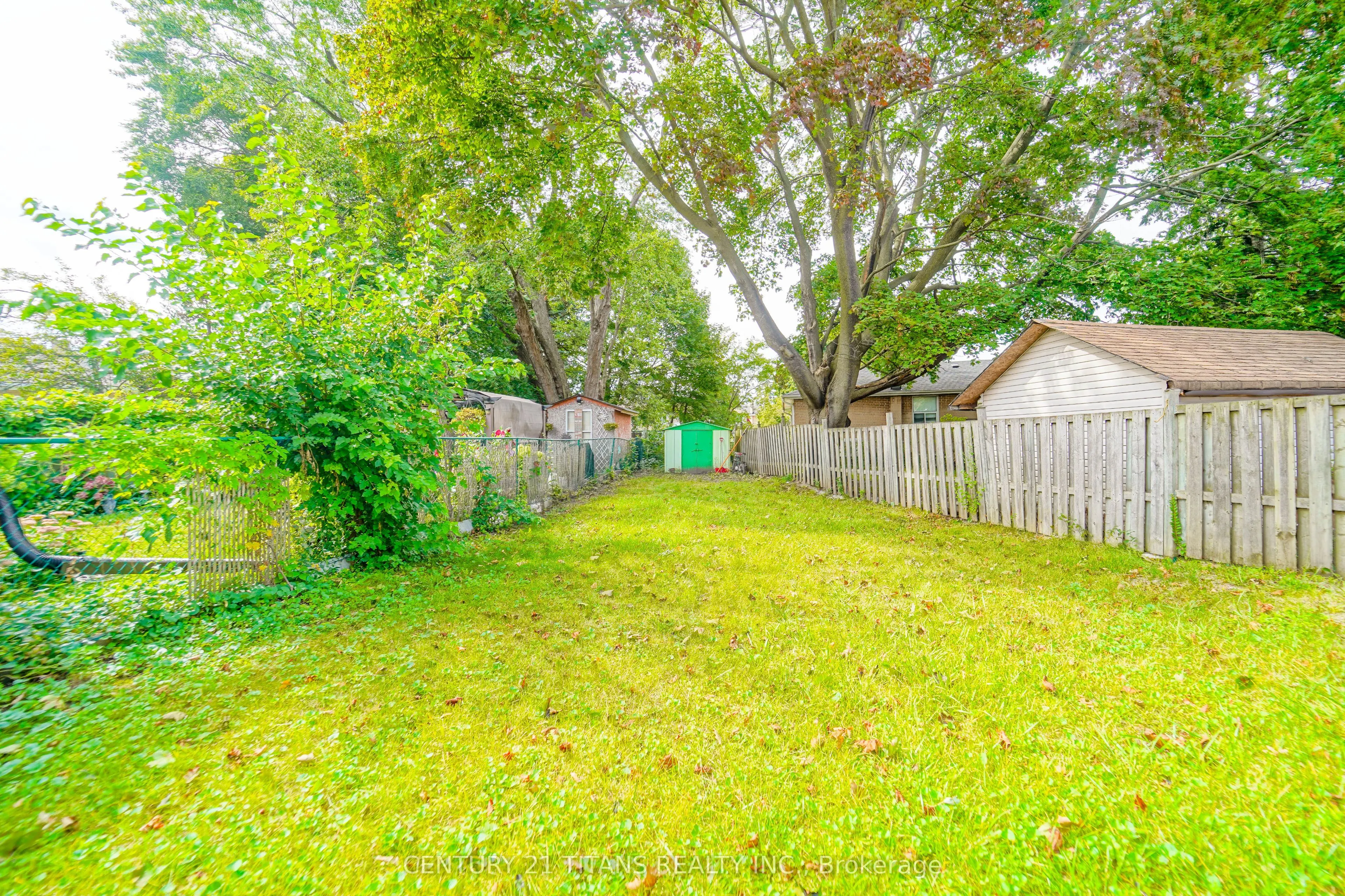 42 Pixley Crescent