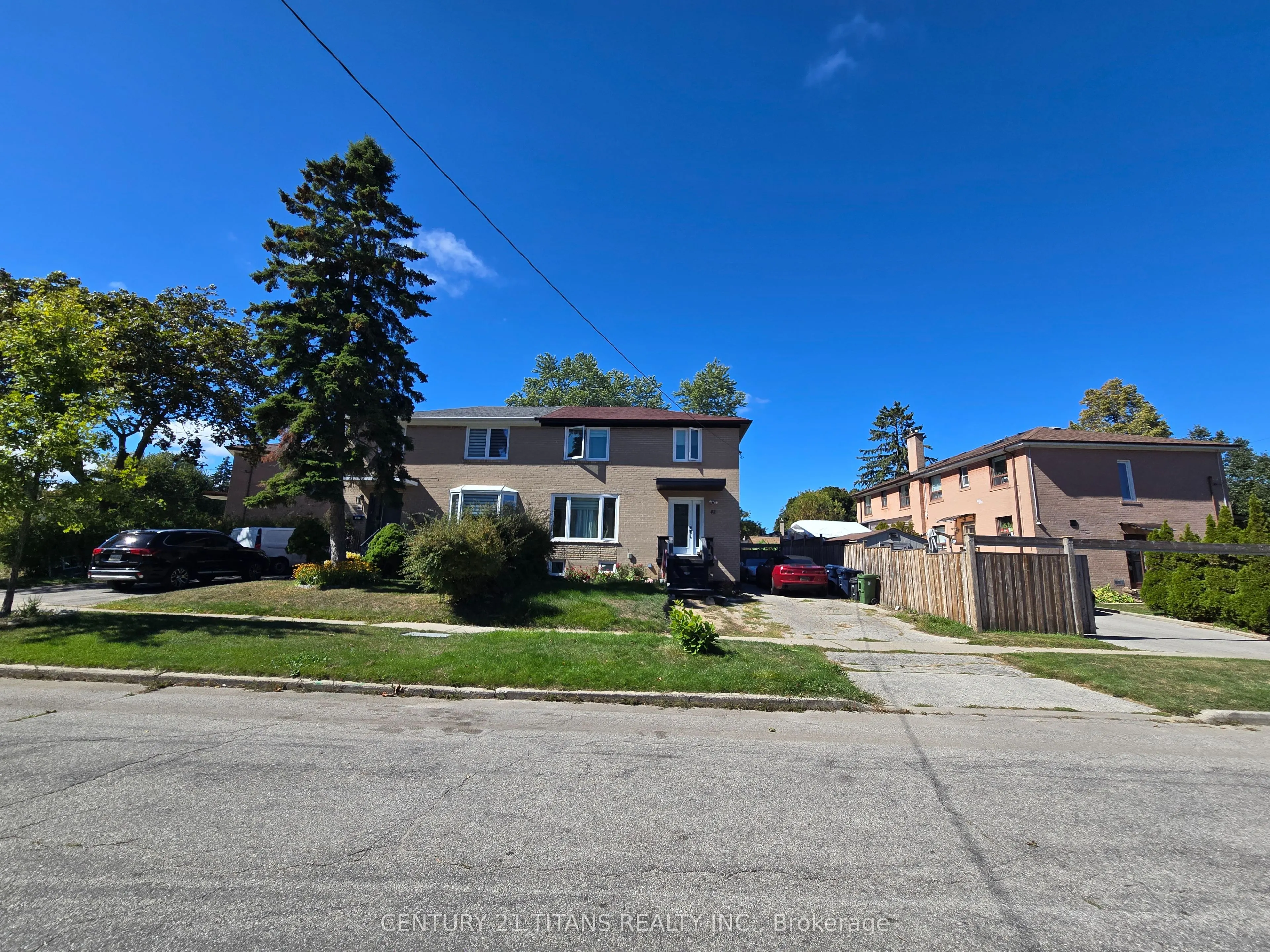 42 Pixley Crescent