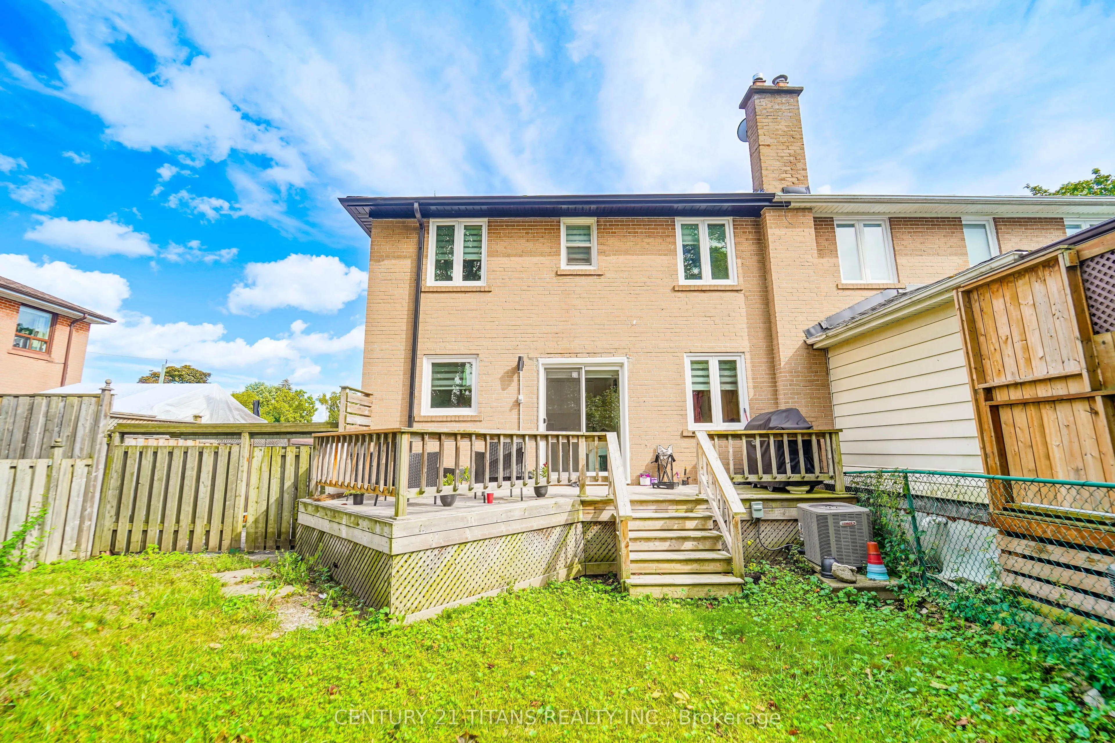 42 Pixley Crescent