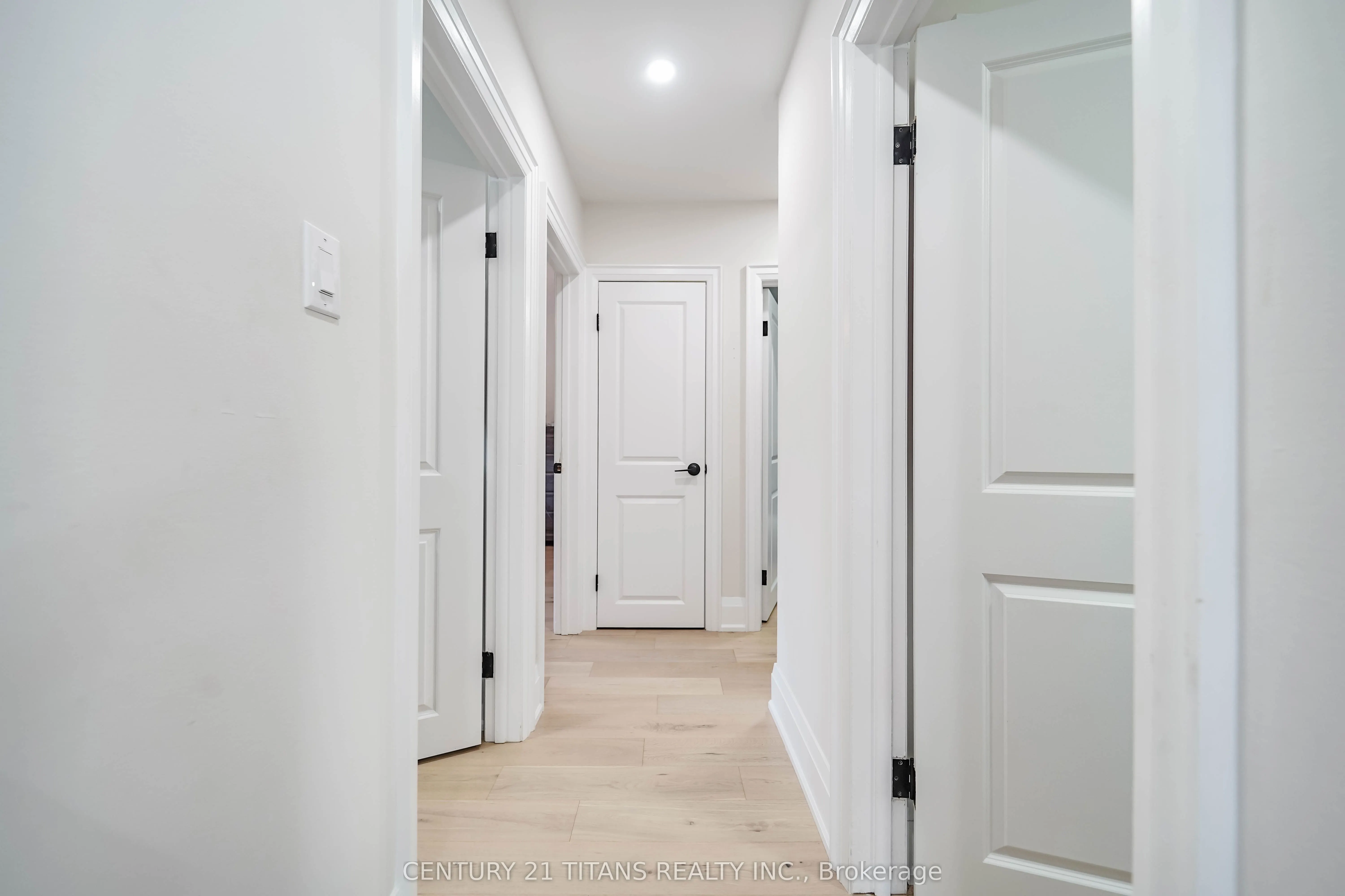 42 Pixley Crescent