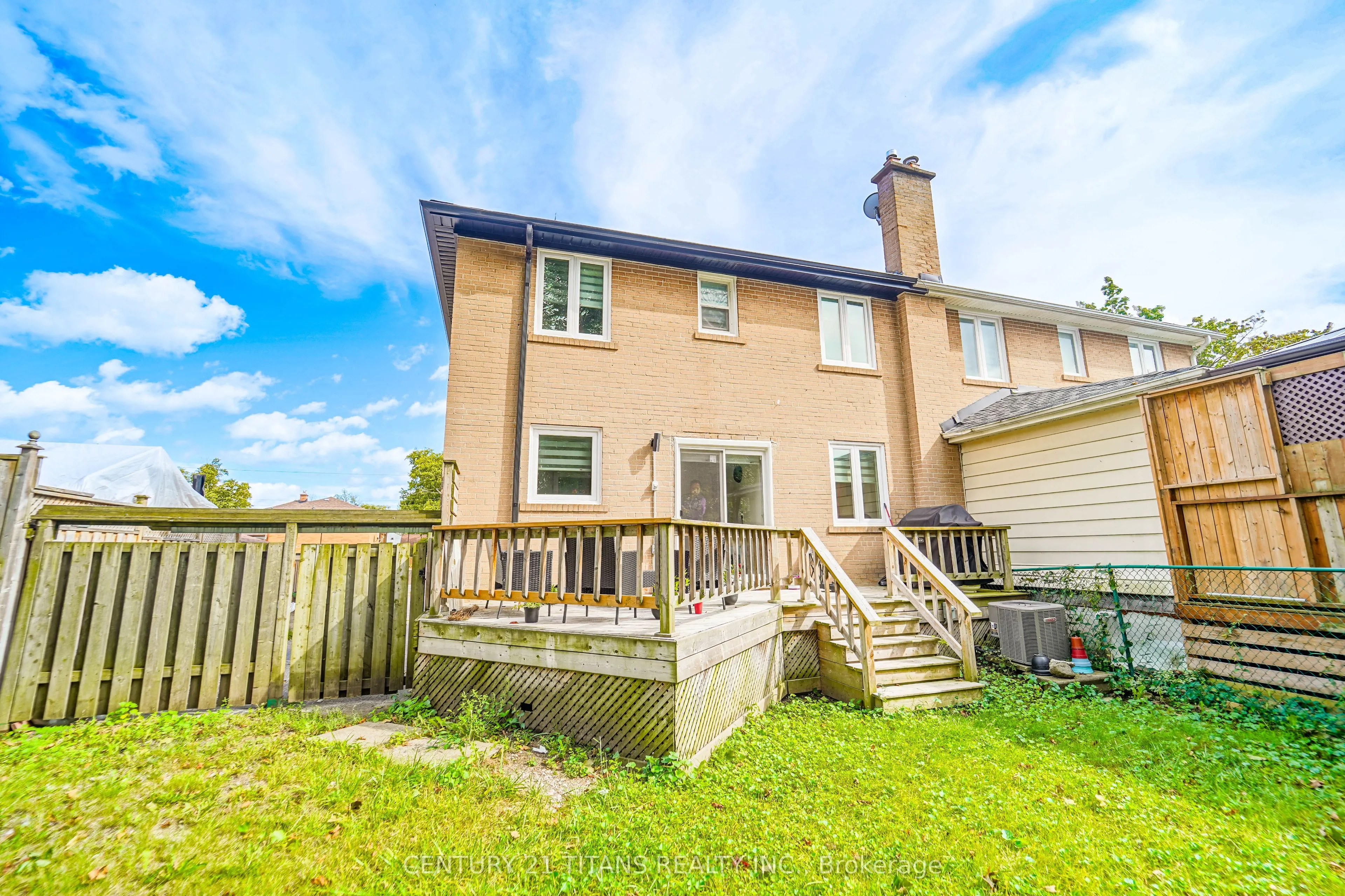 42 Pixley Crescent