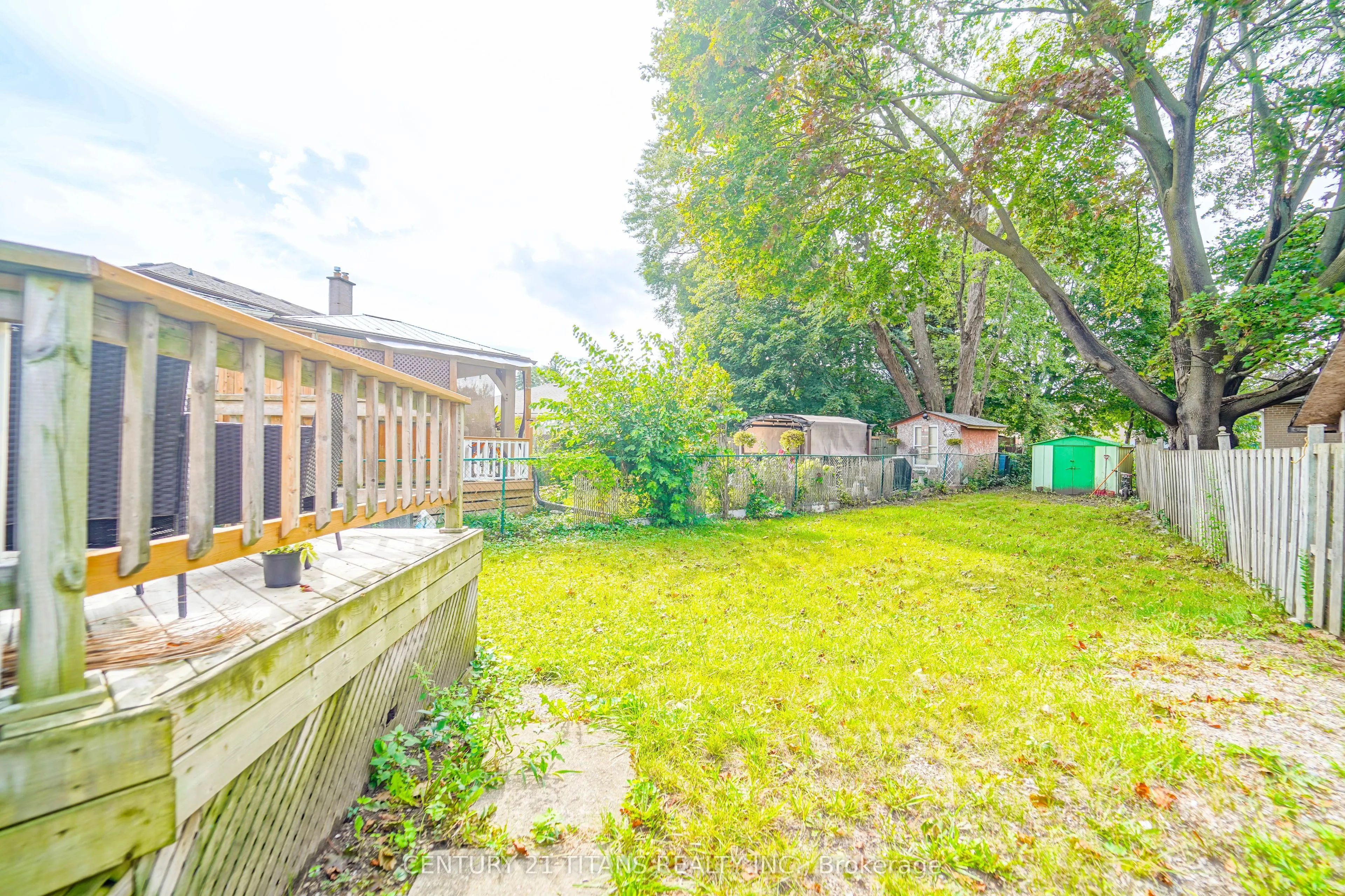 42 Pixley Crescent