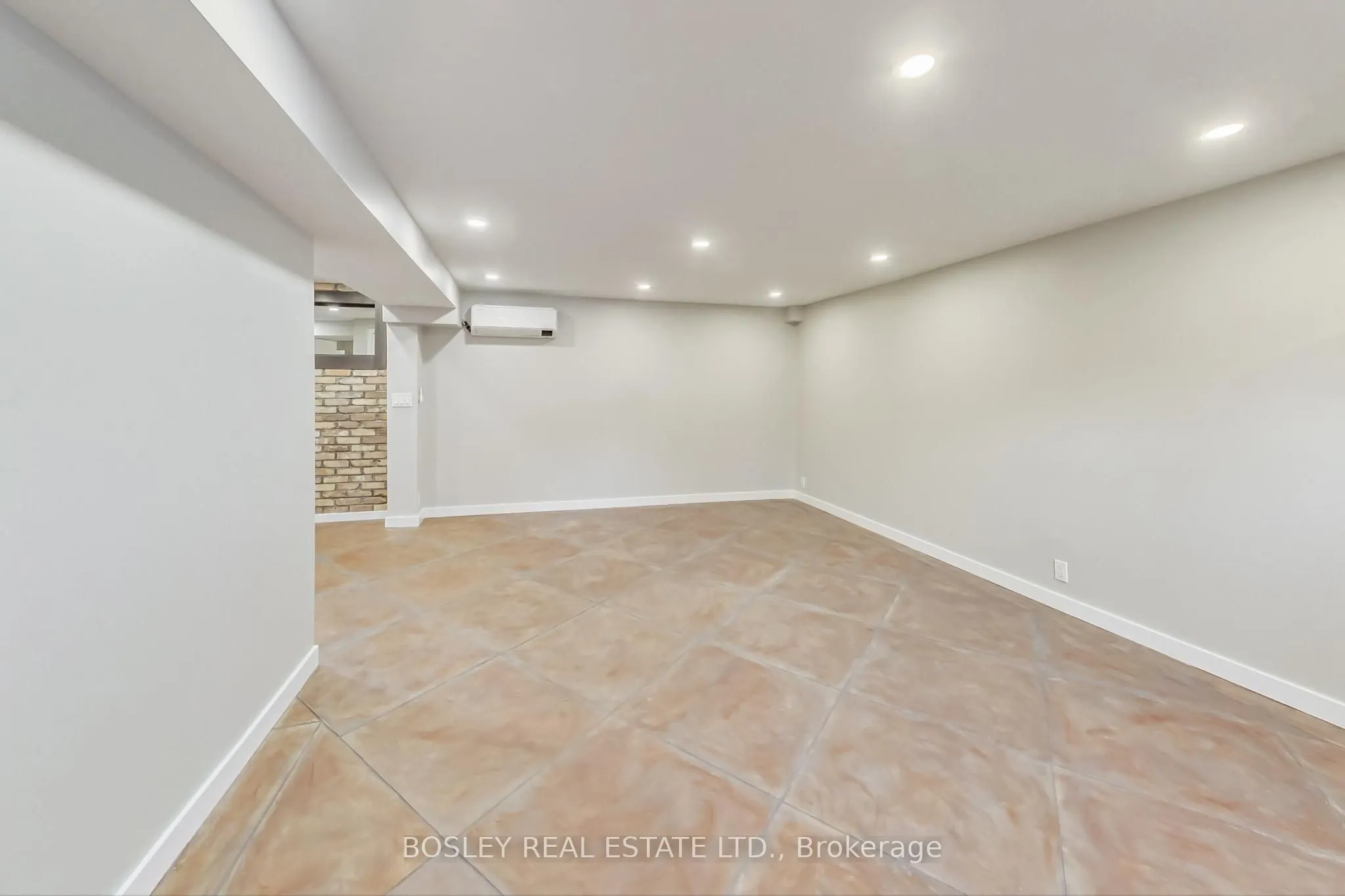 4 Thomas Avenue, #Basement