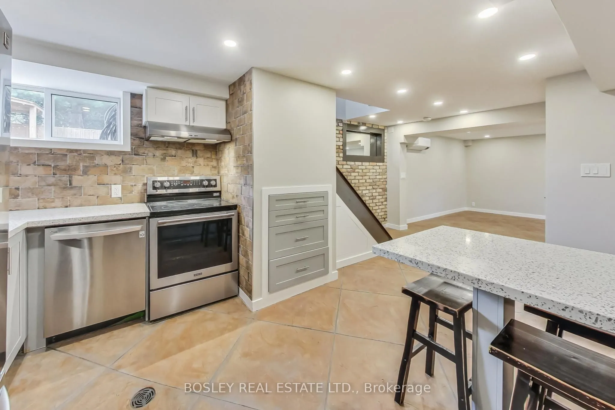 4 Thomas Avenue, #Basement