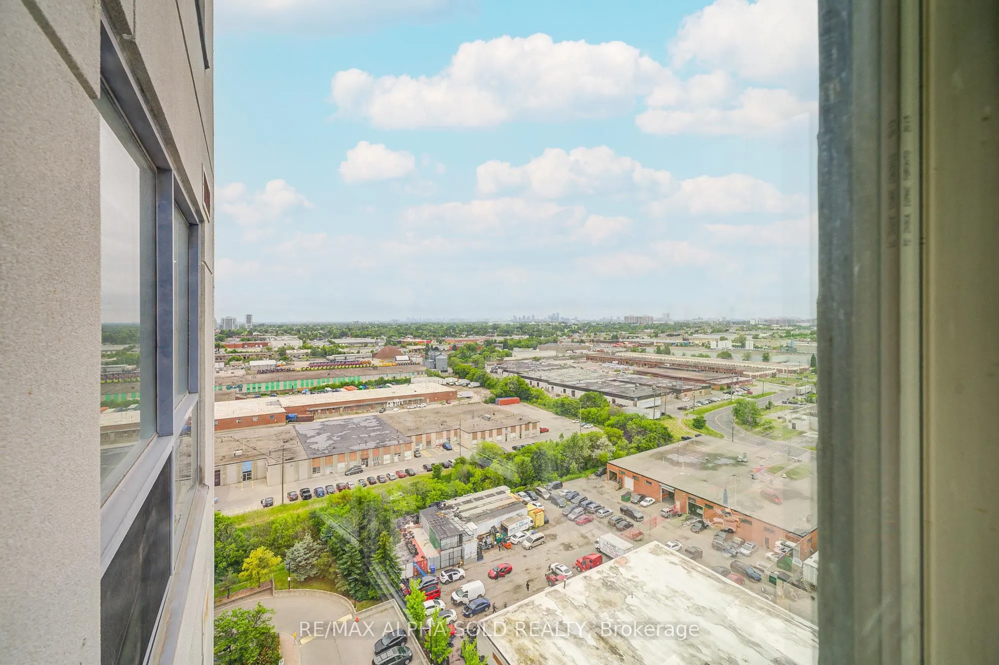 1470 Midland Avenue, #1703