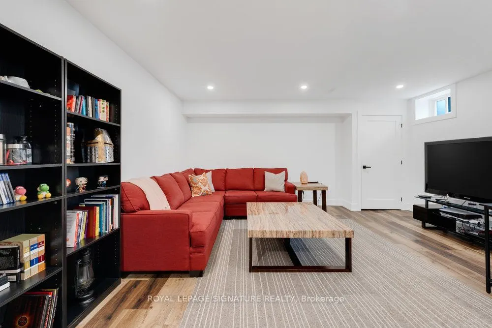 4 Bertha Avenue