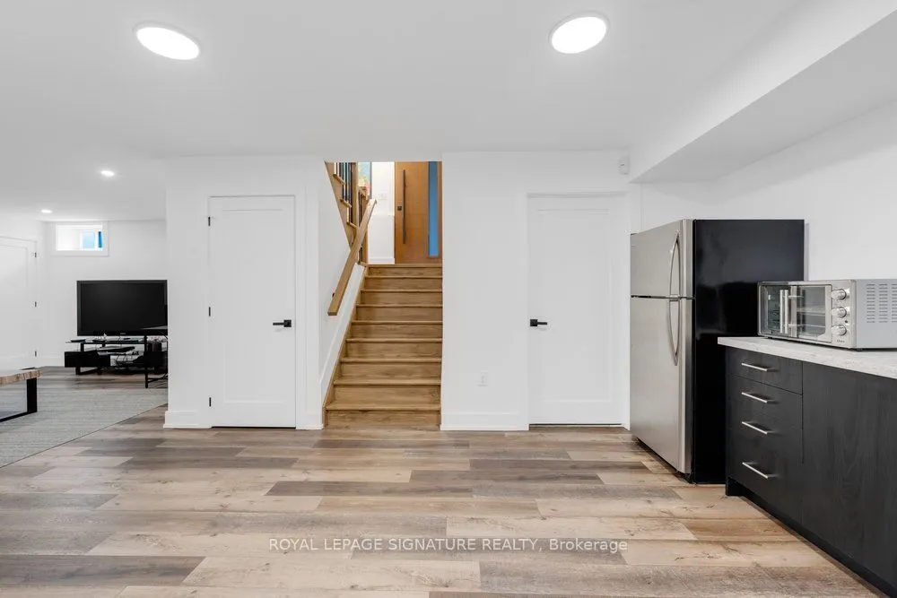 4 Bertha Avenue