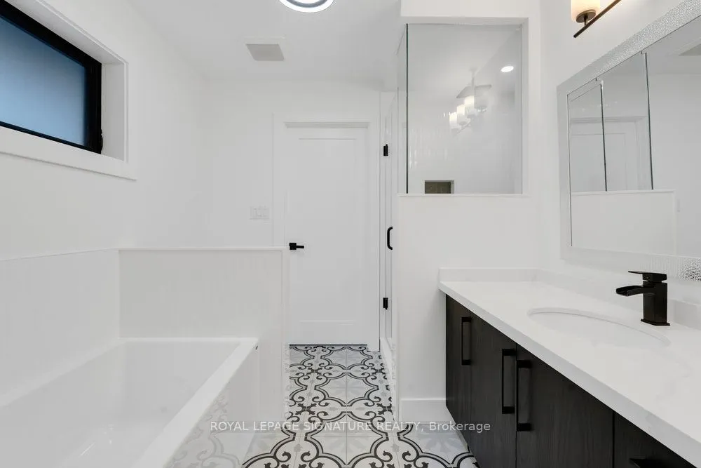 4 Bertha Avenue
