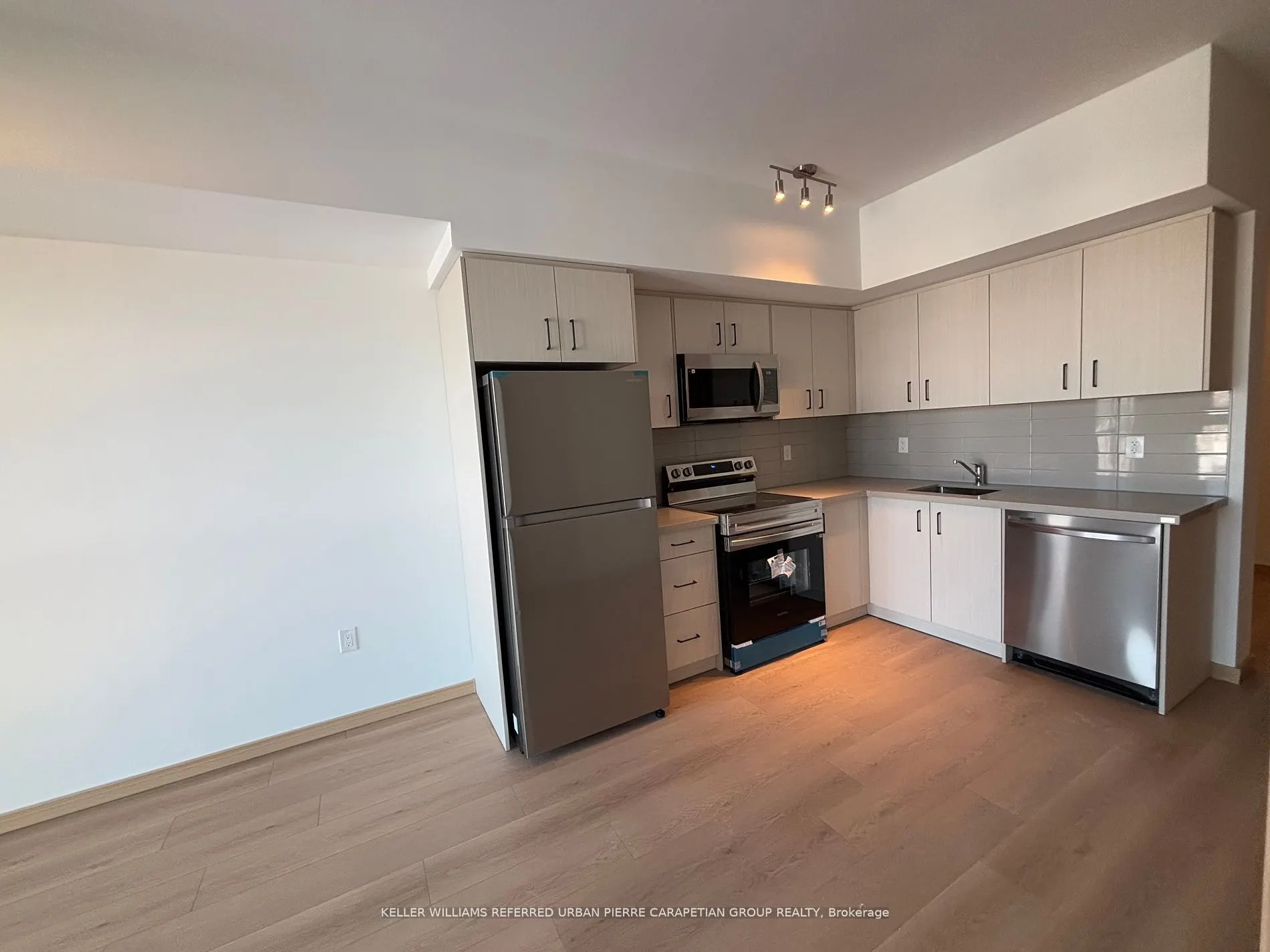 3241 Sheppard Street, #A1010