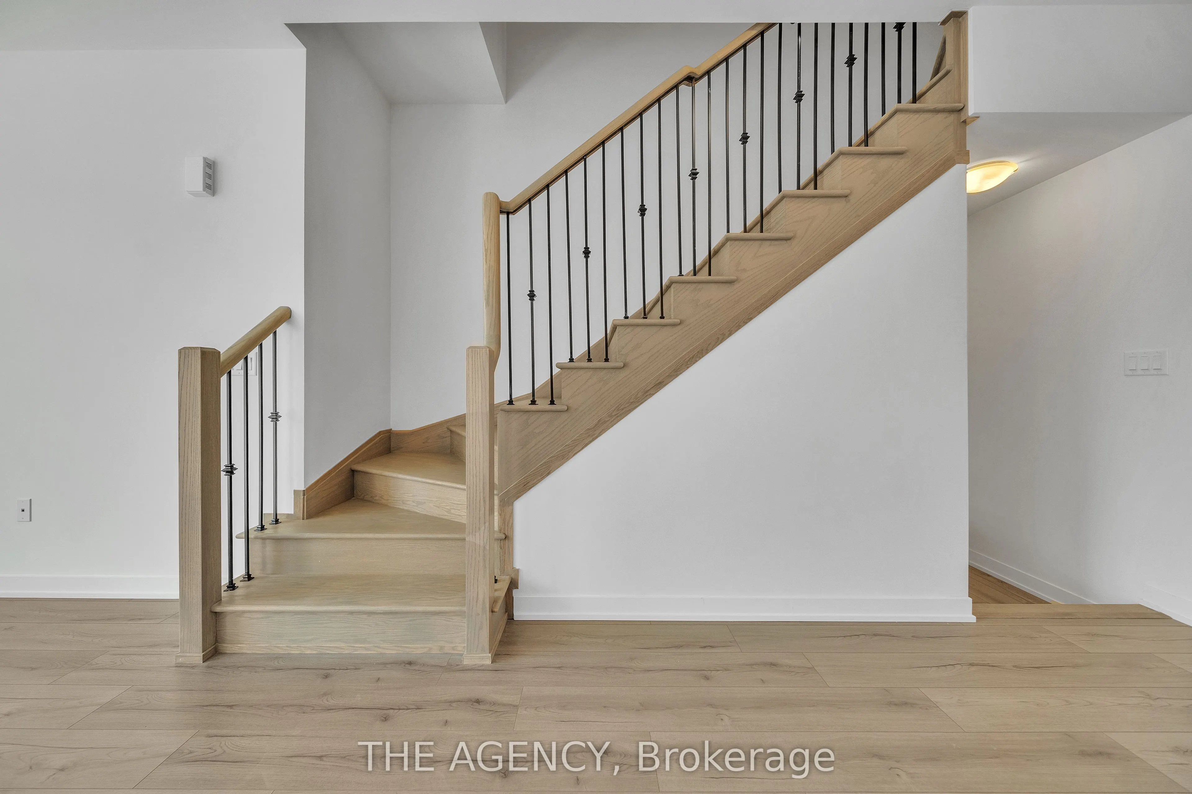1695 Dersan Street, #1201
