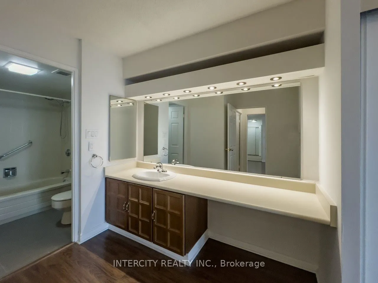 2350 Bridletowne Circle, #2102