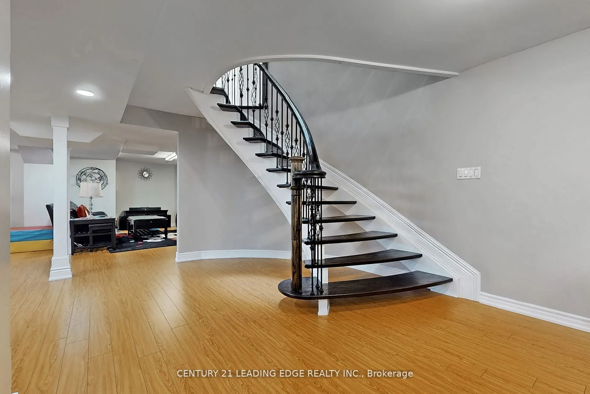 10 Roberson Drive