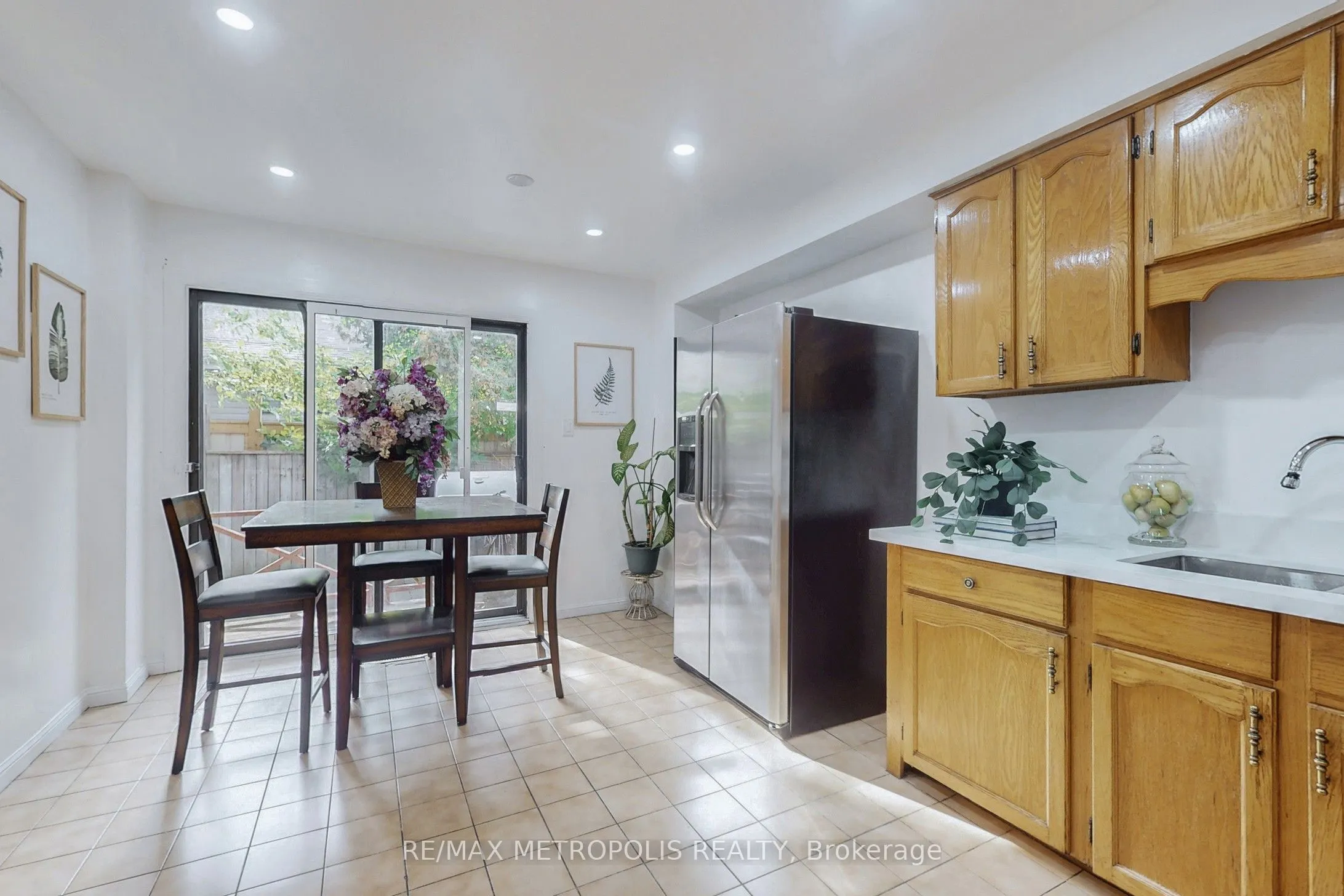 6 Rockwood Drive