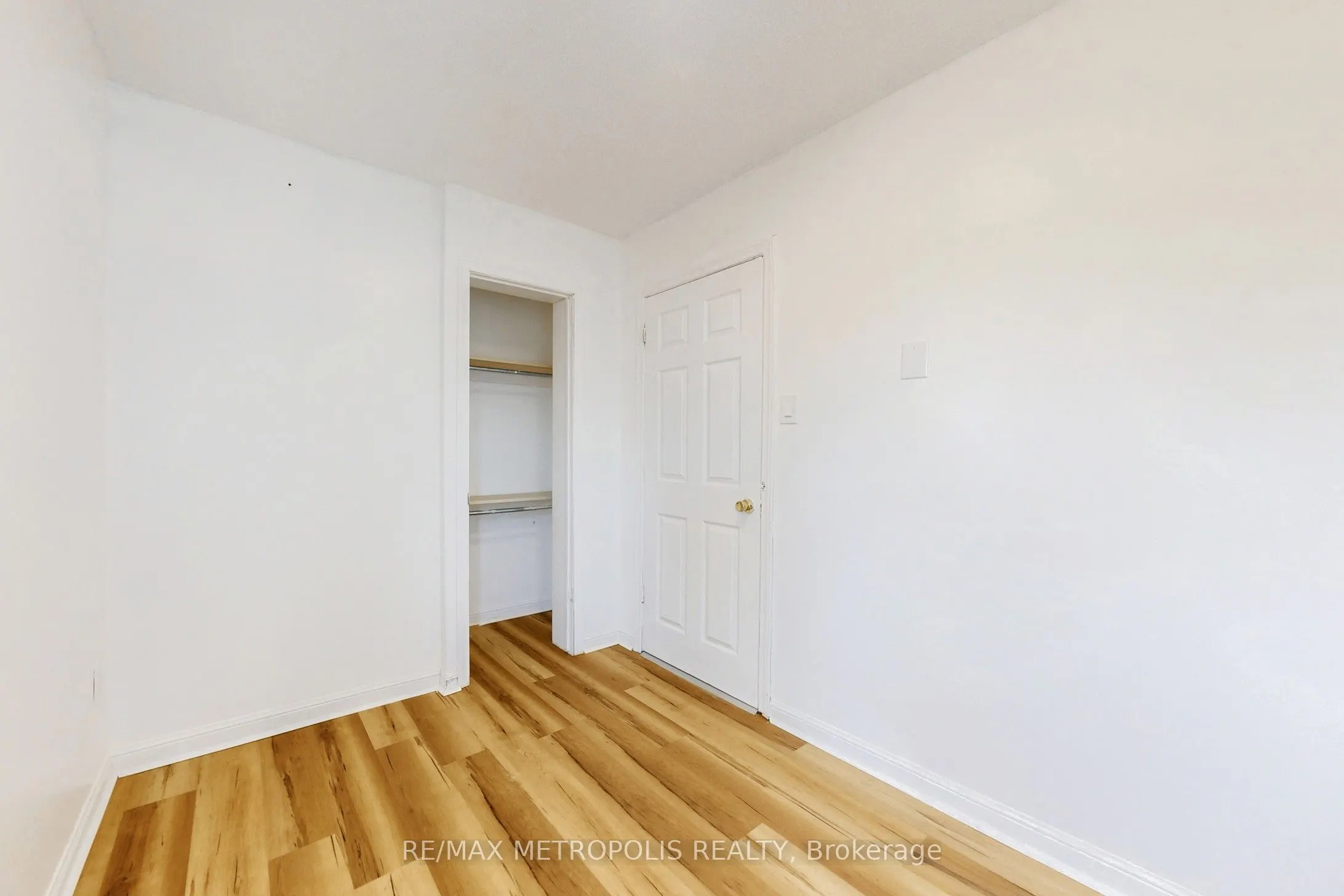 6 Rockwood Drive