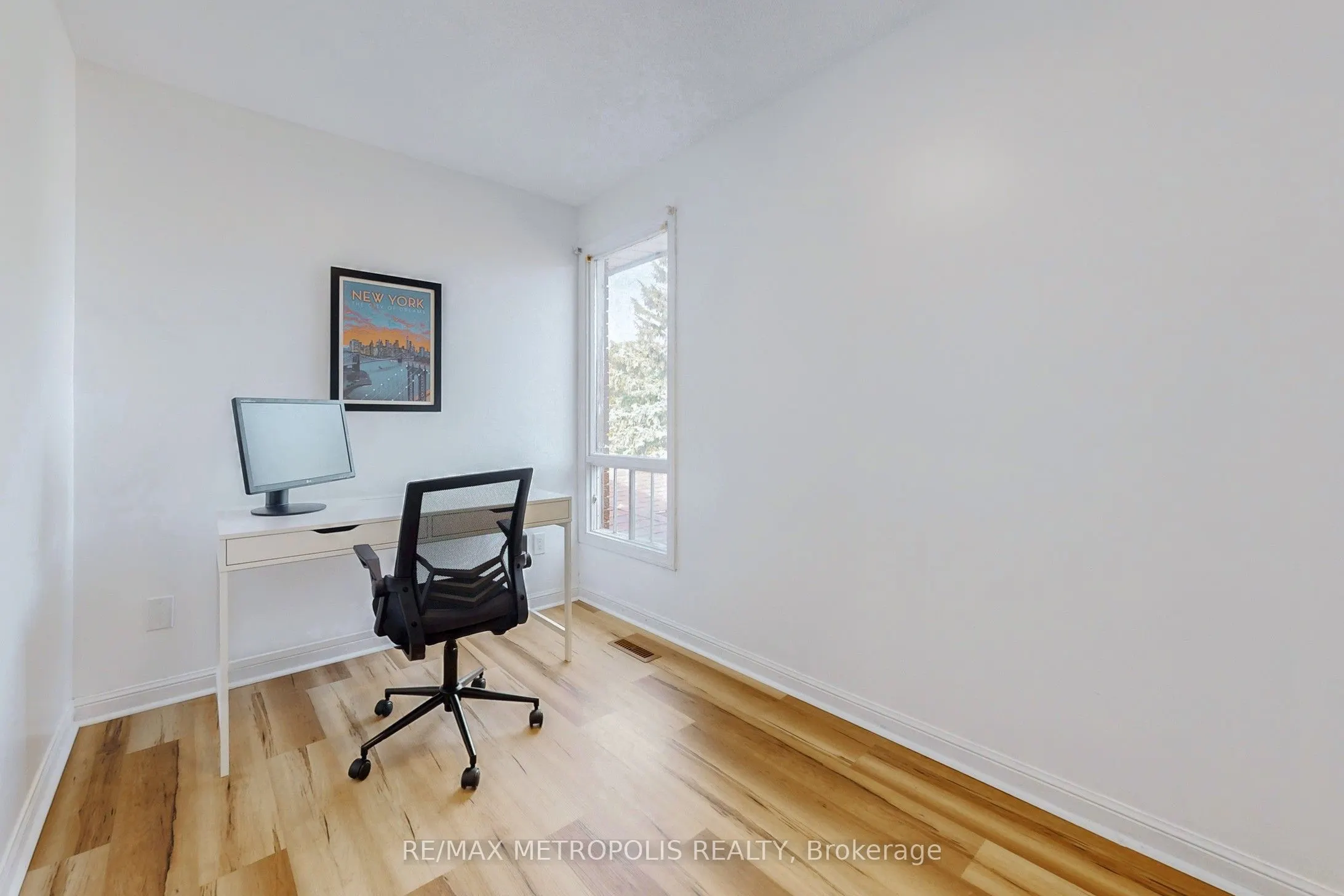 6 Rockwood Drive