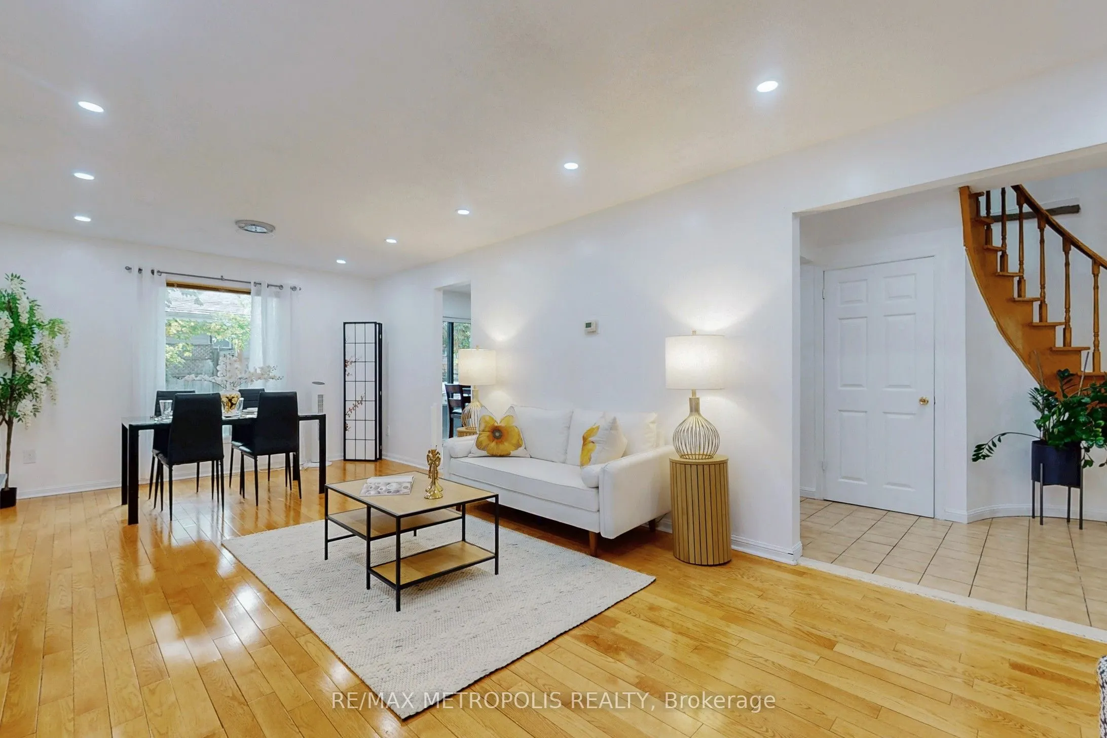 6 Rockwood Drive