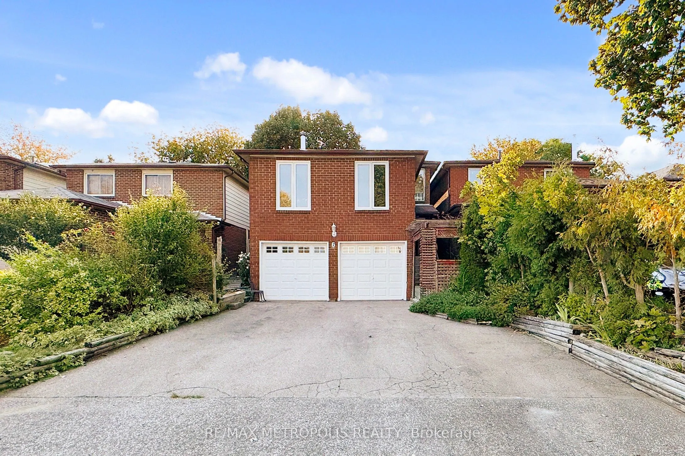6 Rockwood Drive