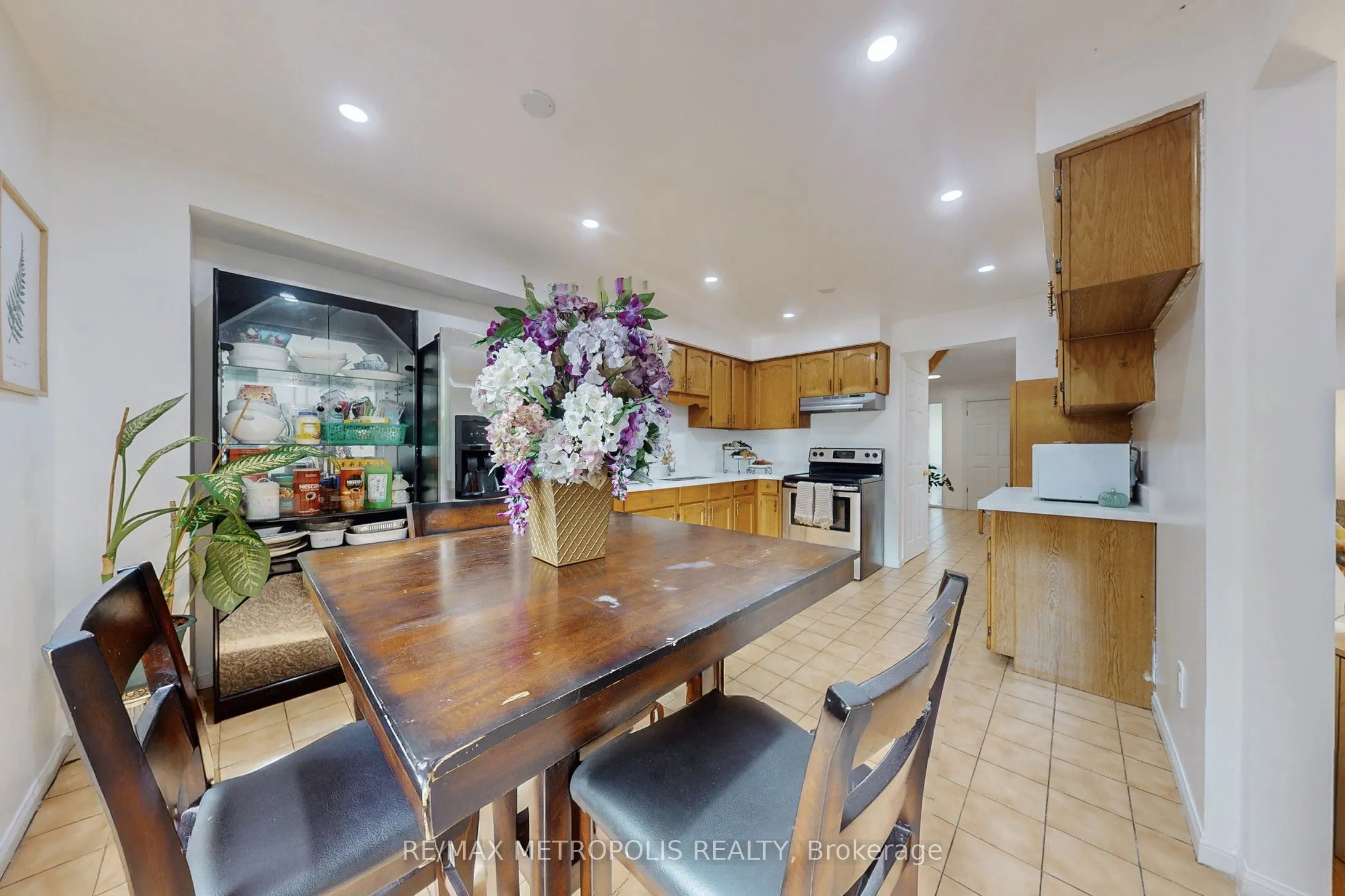 6 Rockwood Drive